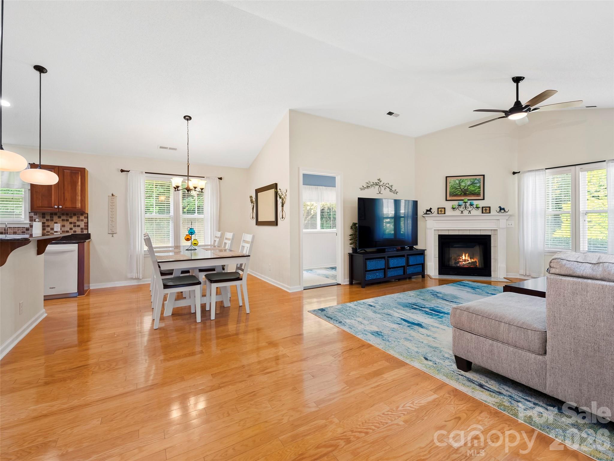 196 Snowy Egret Way — Hendersonville