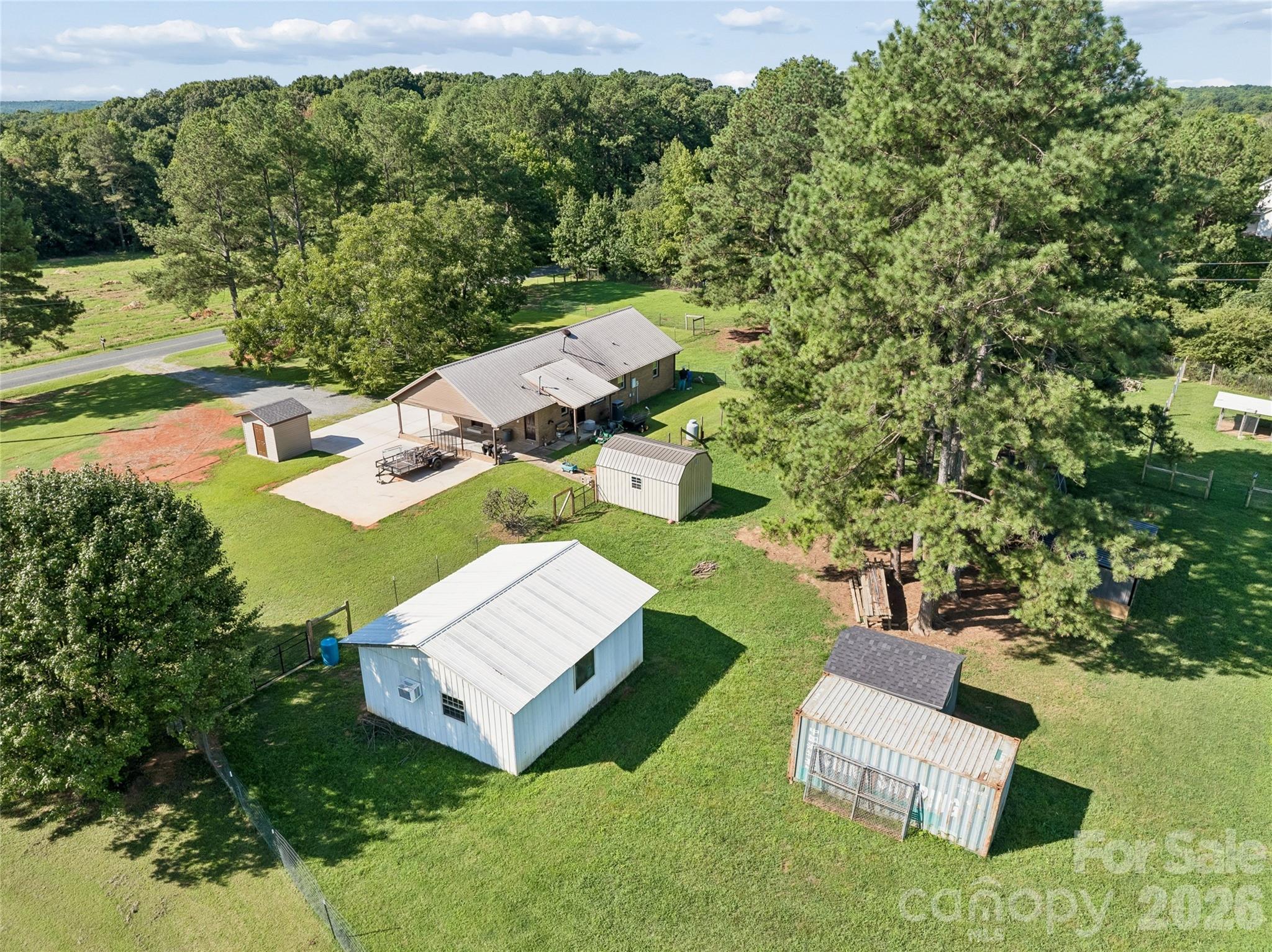 5507 State Line Road — Marshville