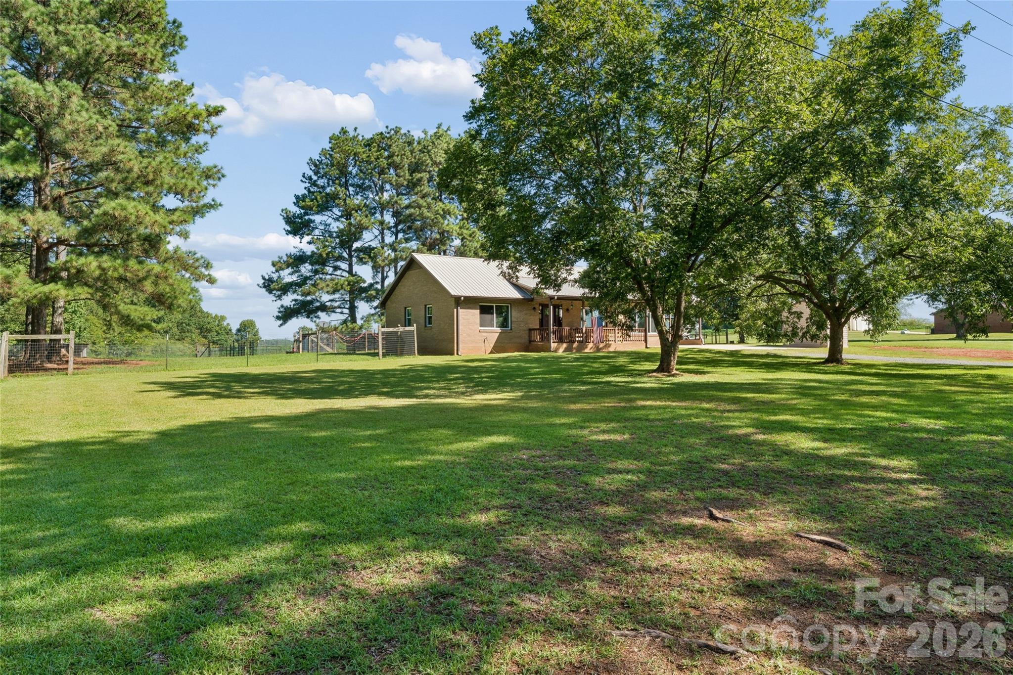 5507 State Line Road — Marshville