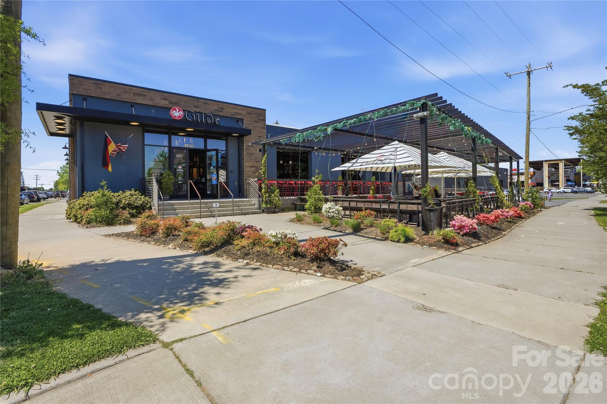 3716 S Tryon Street — Charlotte