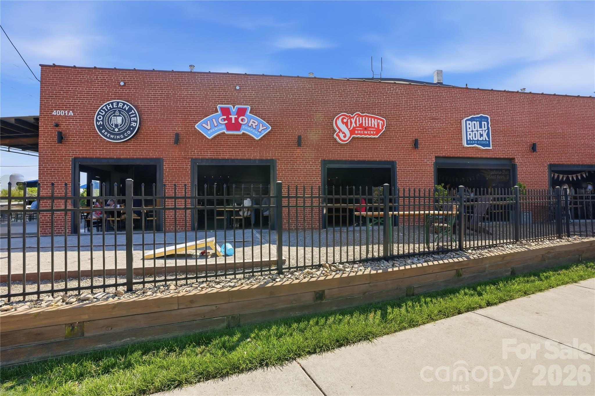 3716 S Tryon Street — Charlotte
