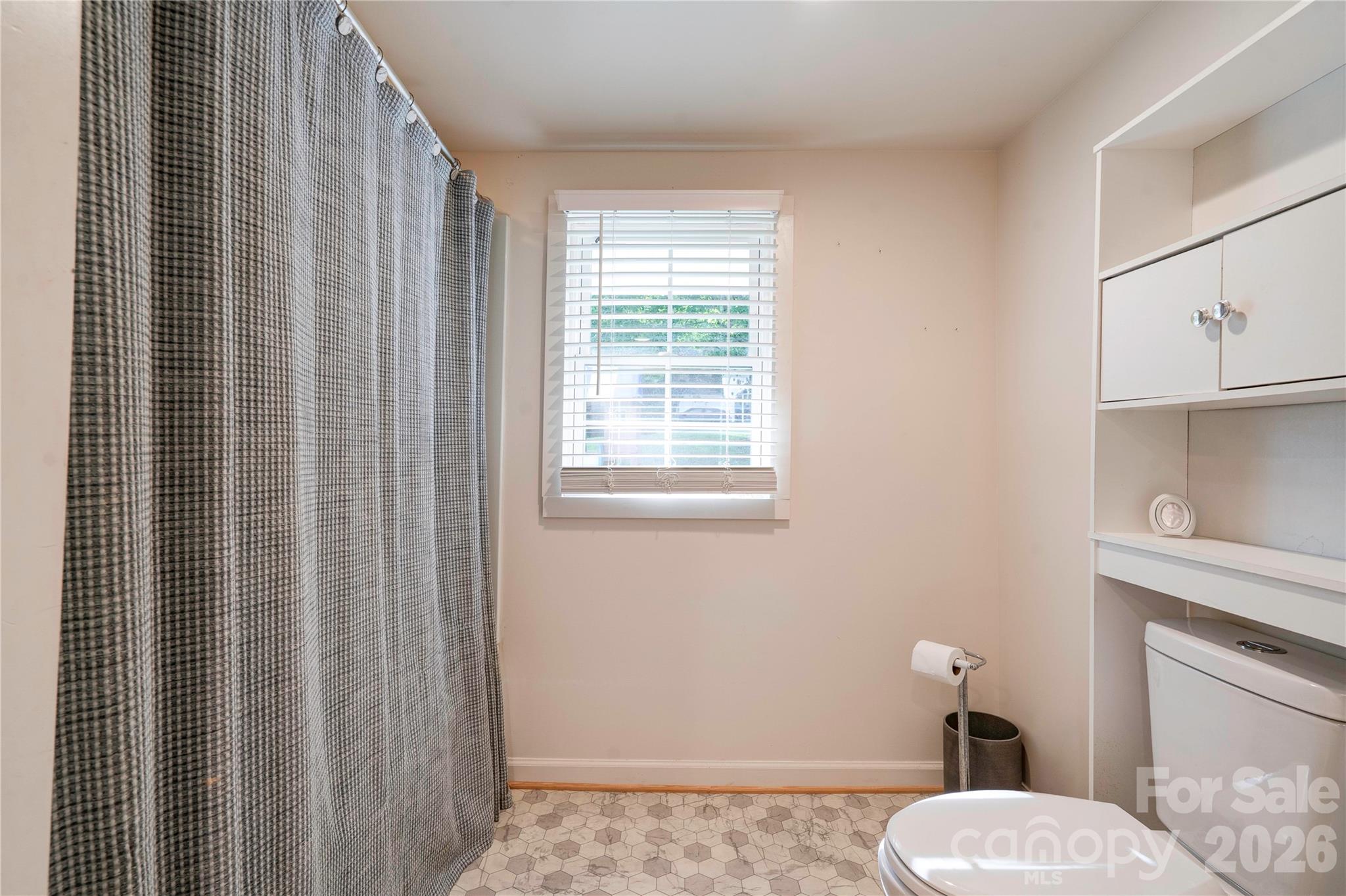 218 Oxford Street — Spindale