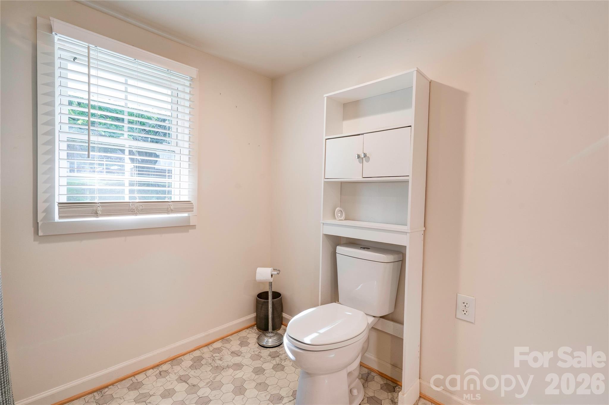 218 Oxford Street — Spindale