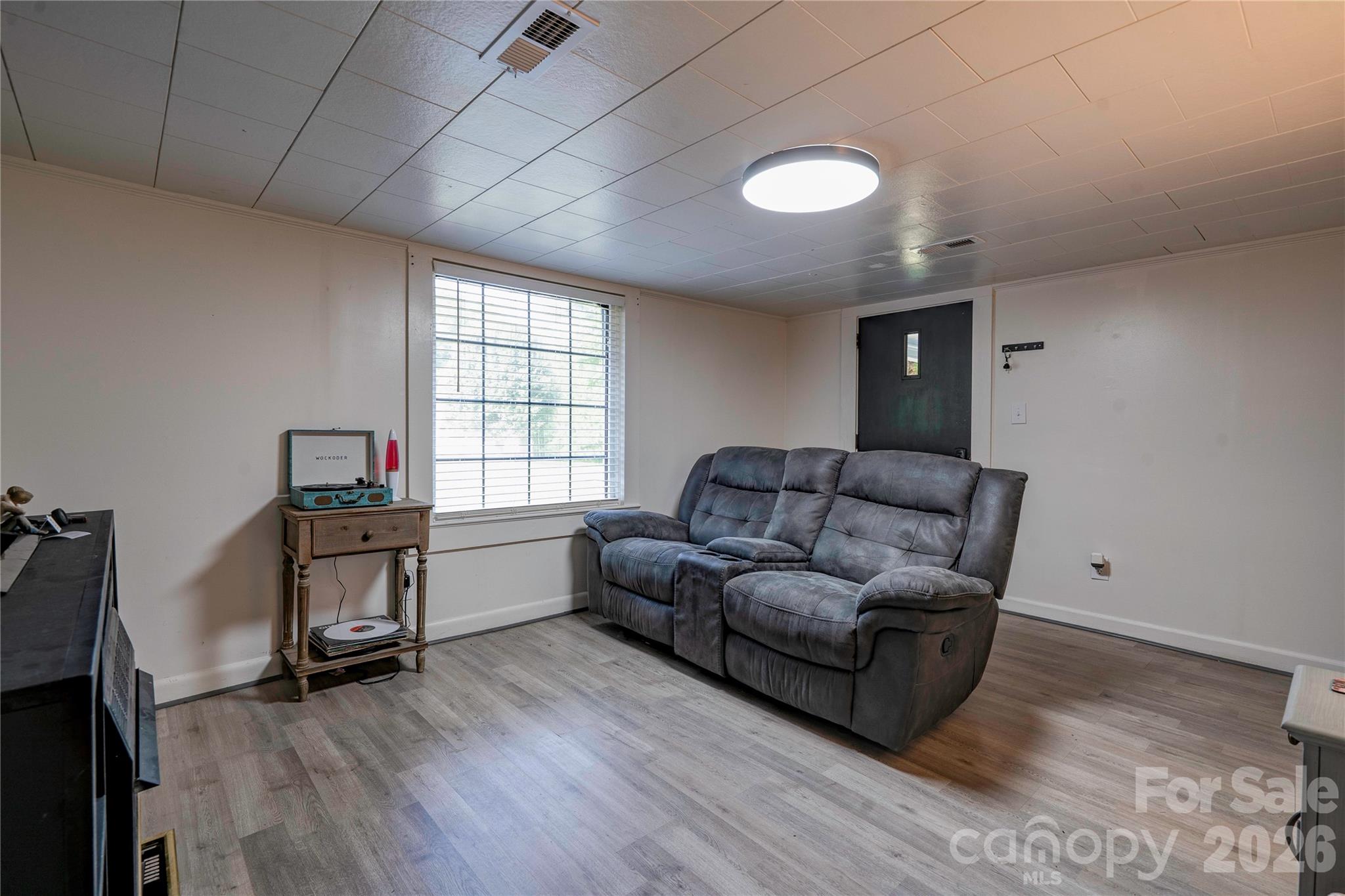 218 Oxford Street — Spindale