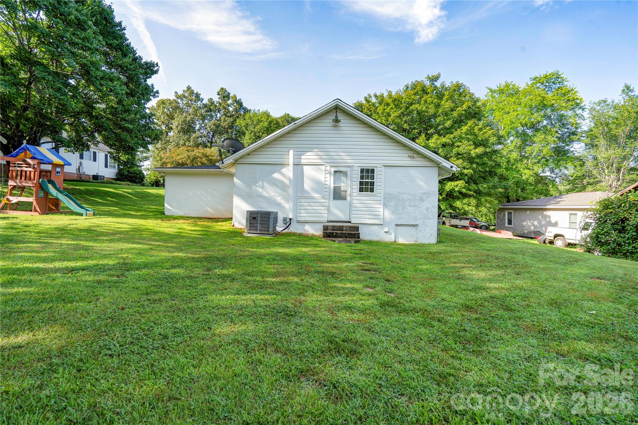 218 Oxford Street — Spindale
