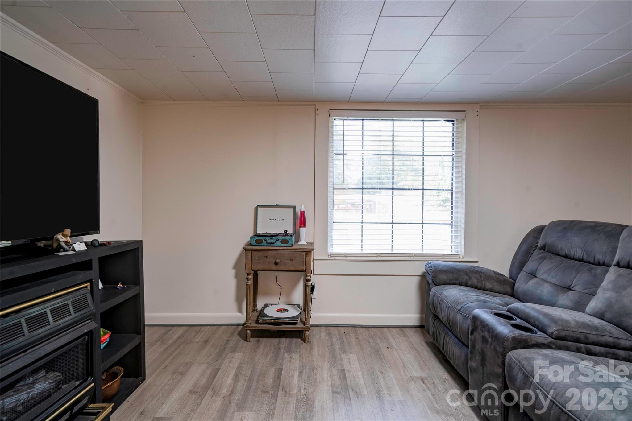 218 Oxford Street — Spindale