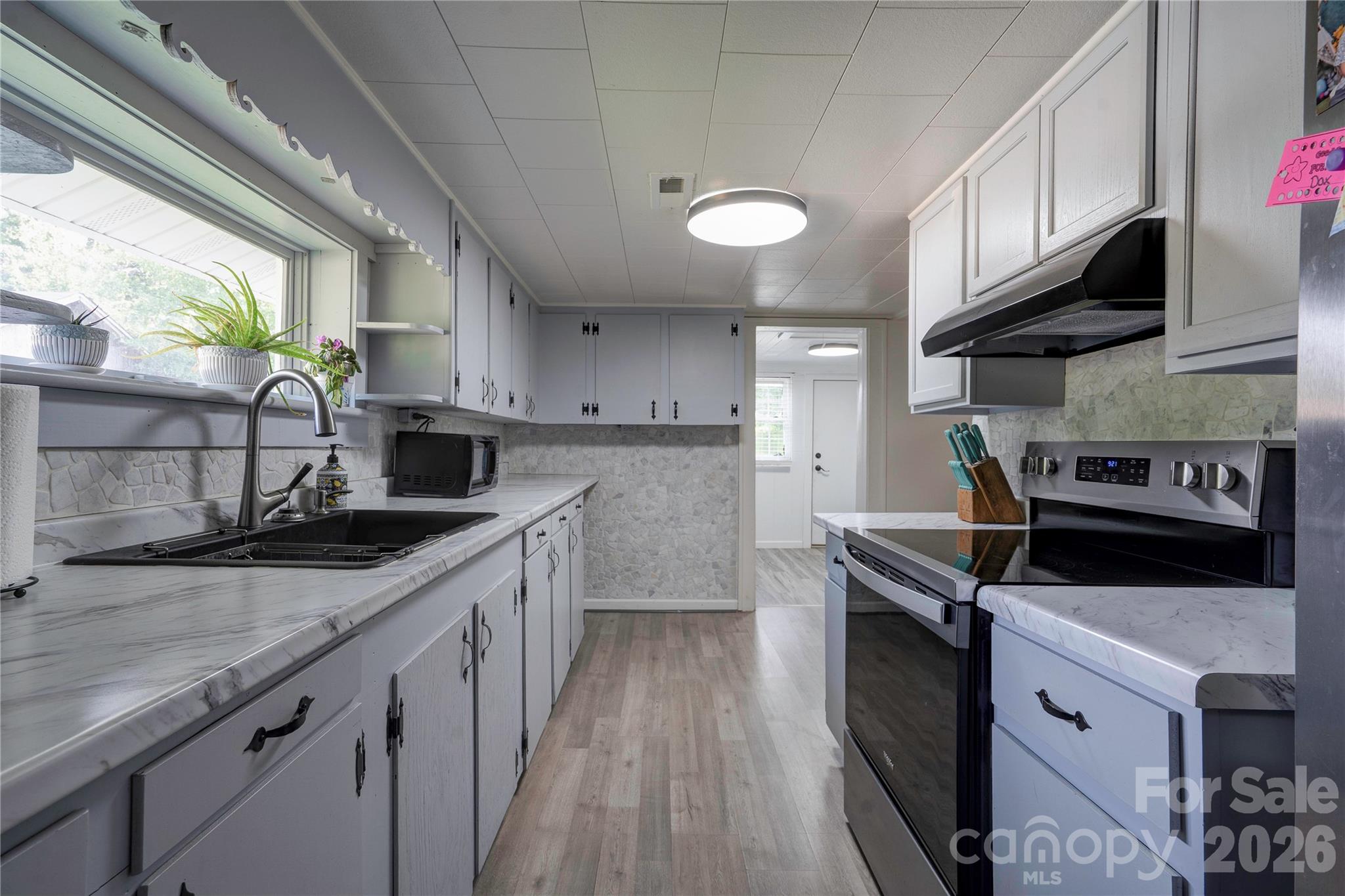 218 Oxford Street — Spindale