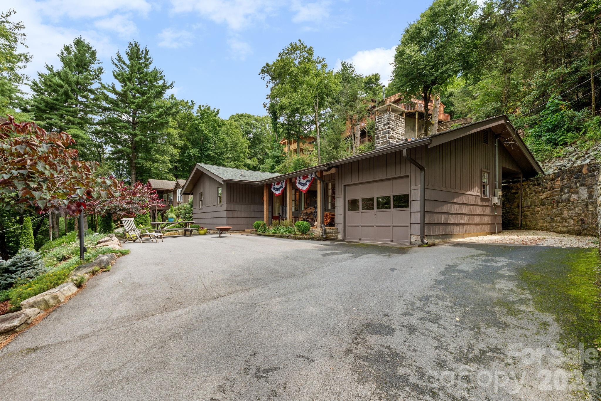168 Mountain View Drive — Blowing Rock