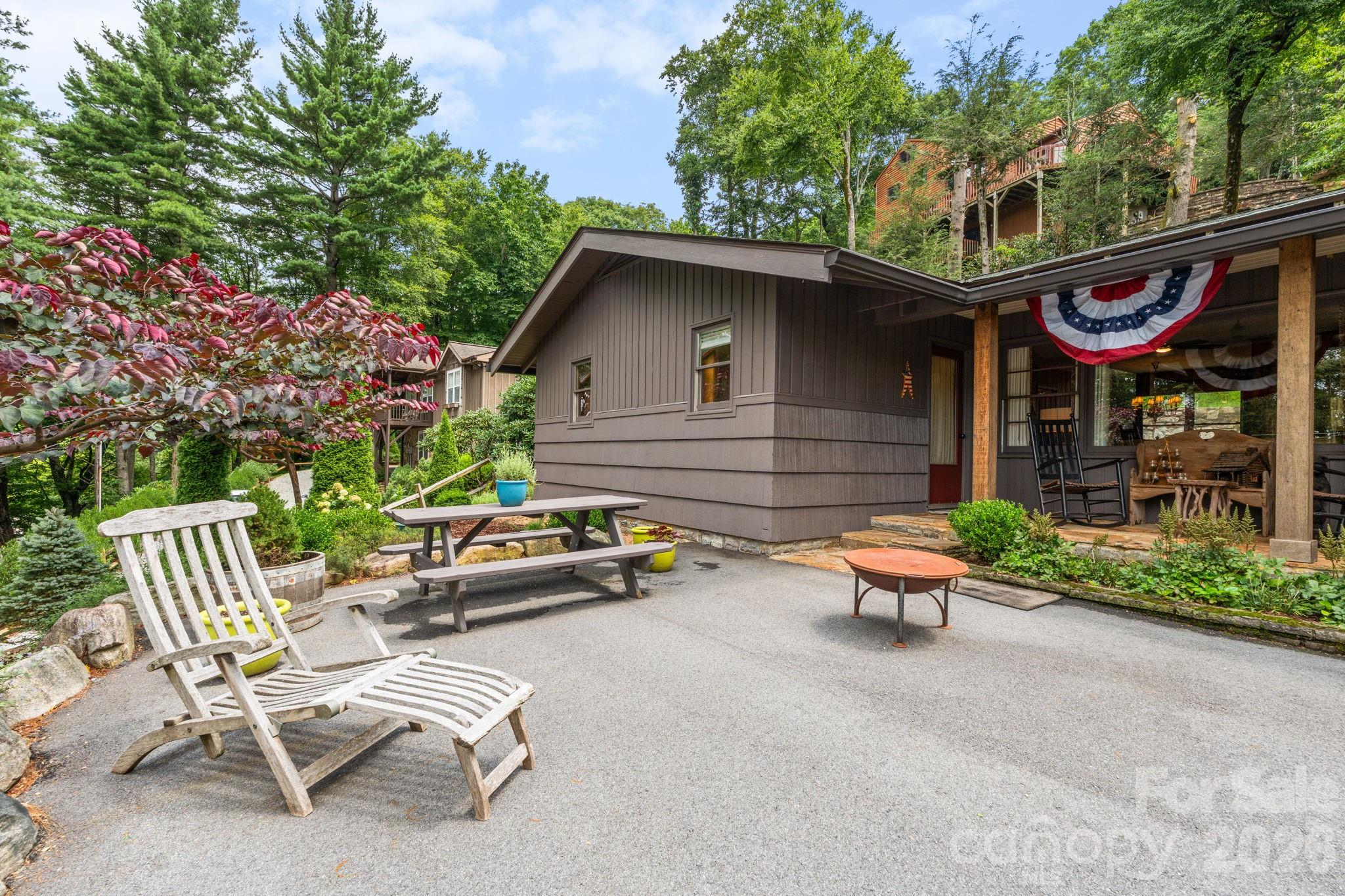 168 Mountain View Drive — Blowing Rock