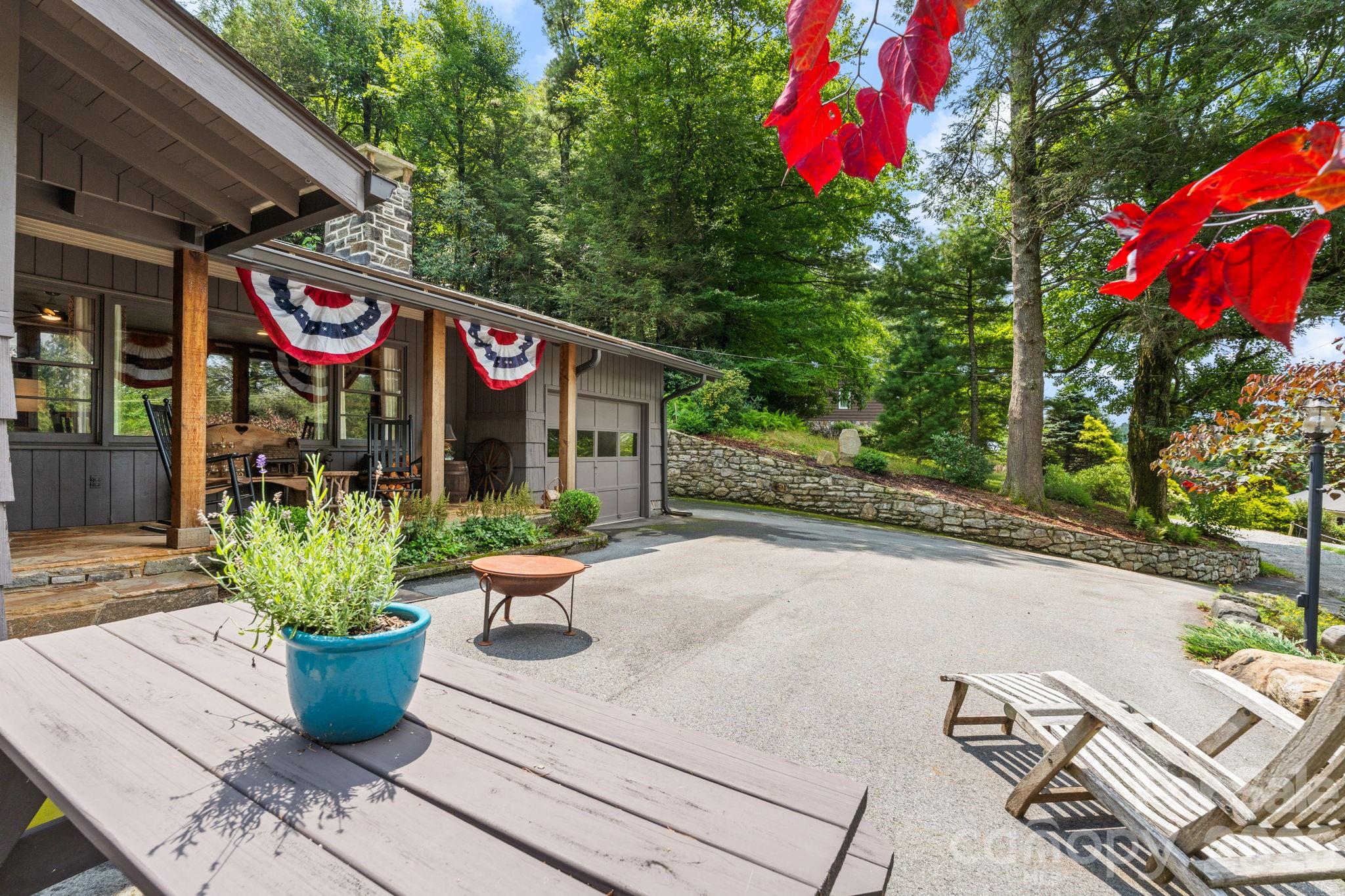 168 Mountain View Drive — Blowing Rock