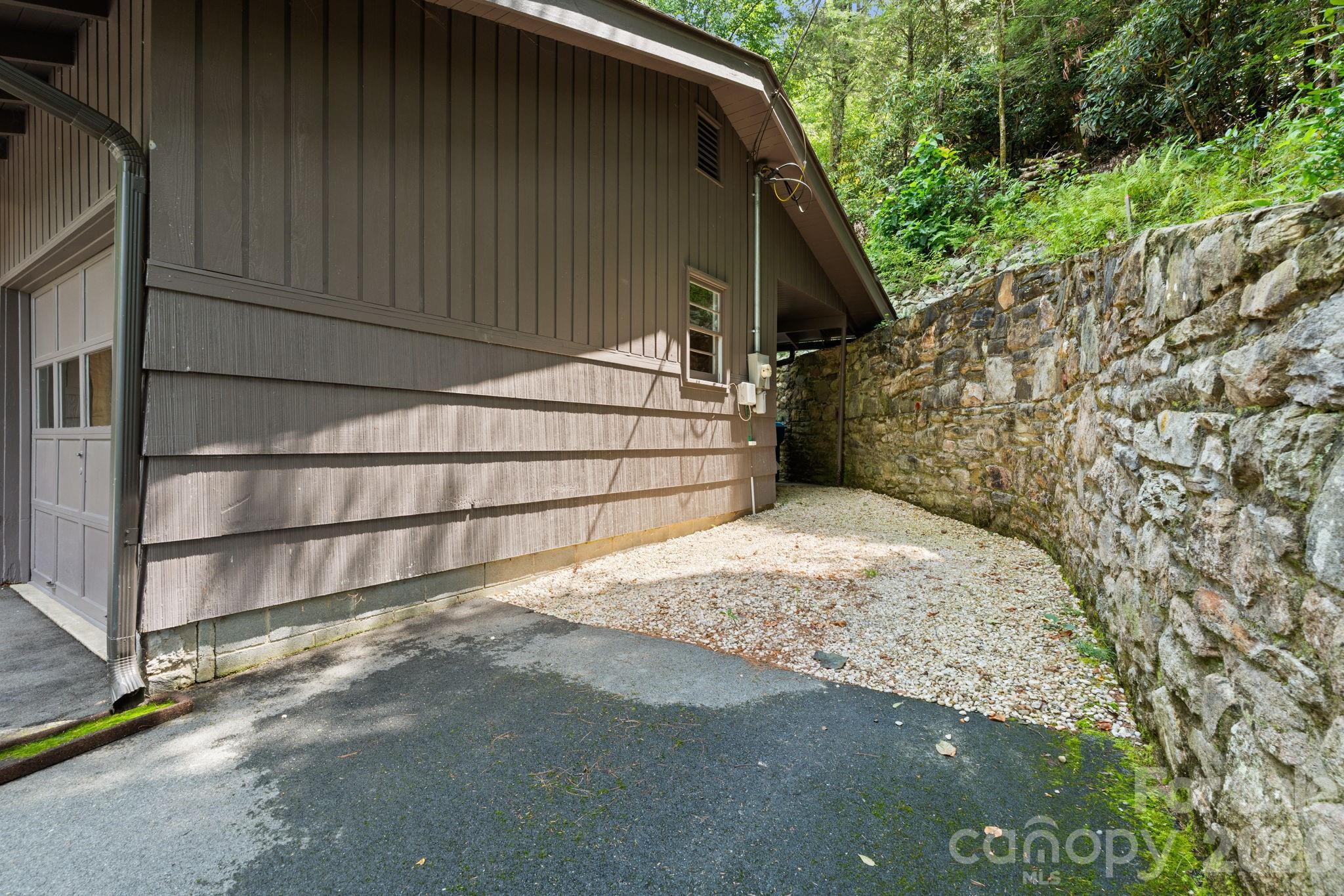 168 Mountain View Drive — Blowing Rock