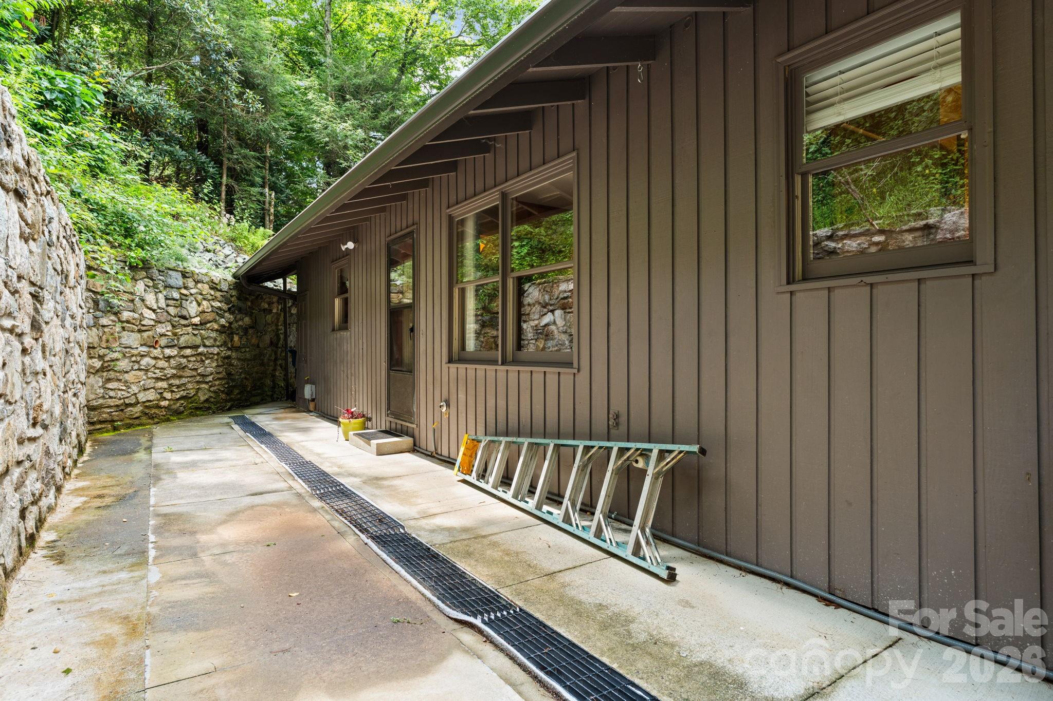 168 Mountain View Drive — Blowing Rock
