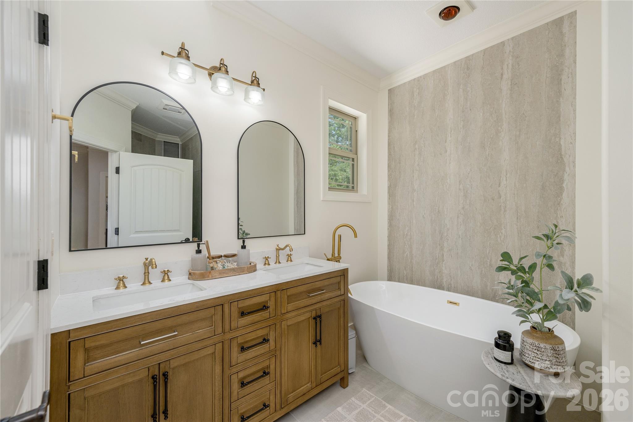 38 Cane Brook Drive — Leicester