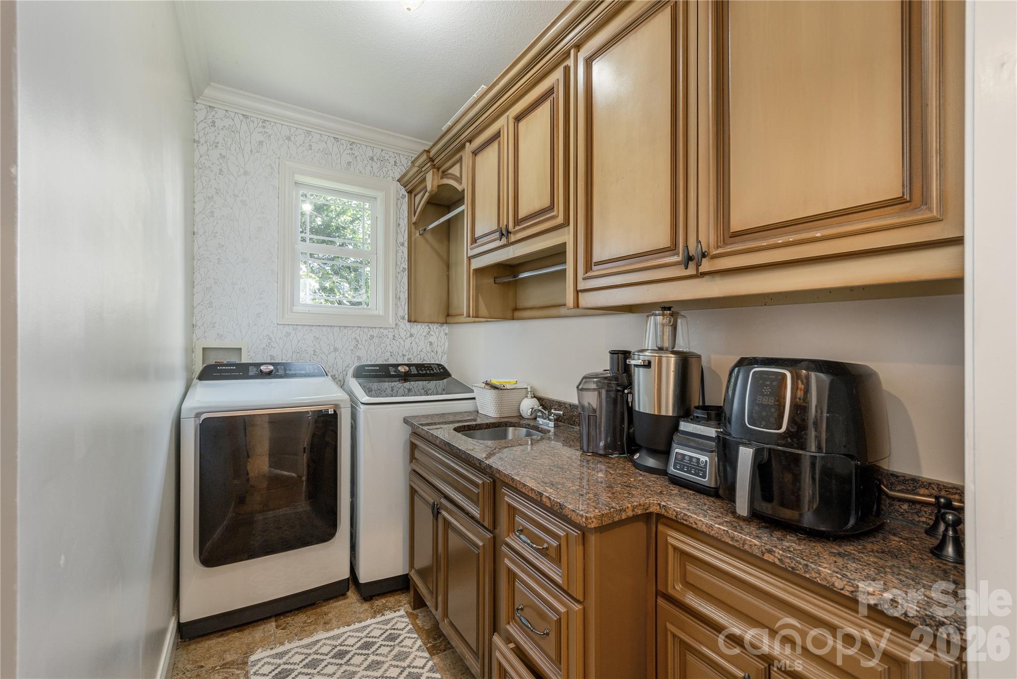 38 Cane Brook Drive — Leicester