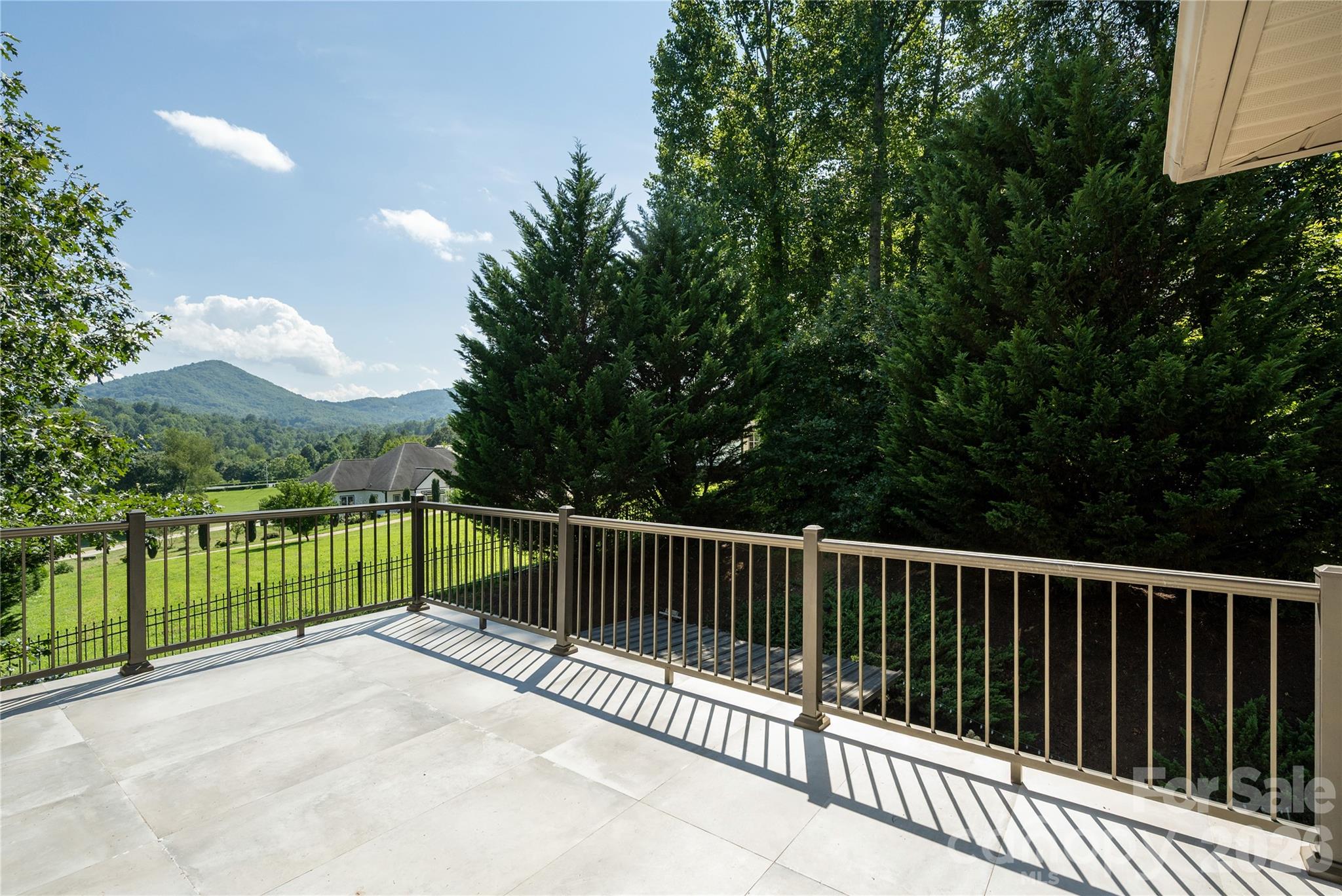 38 Cane Brook Drive — Leicester