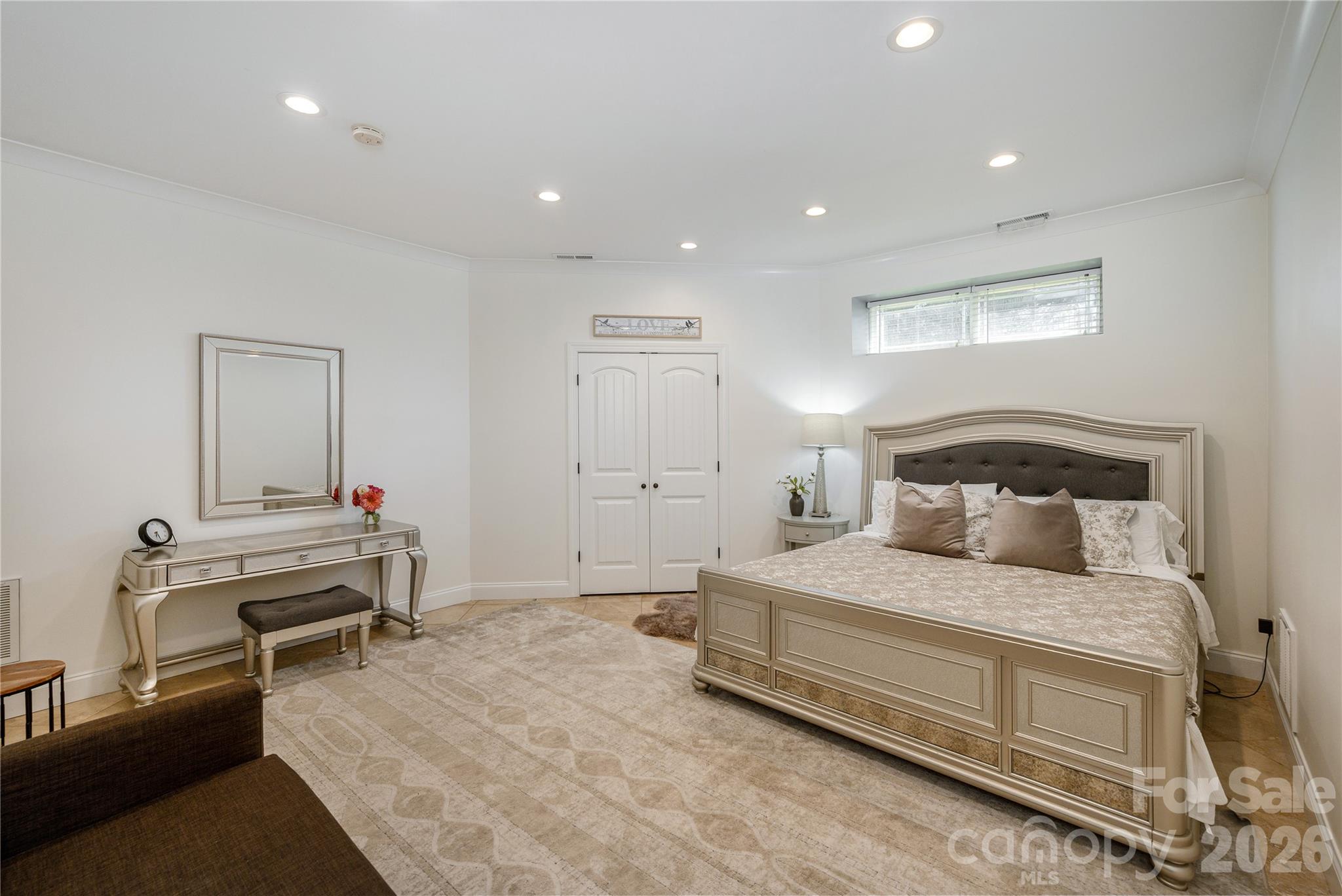 38 Cane Brook Drive — Leicester