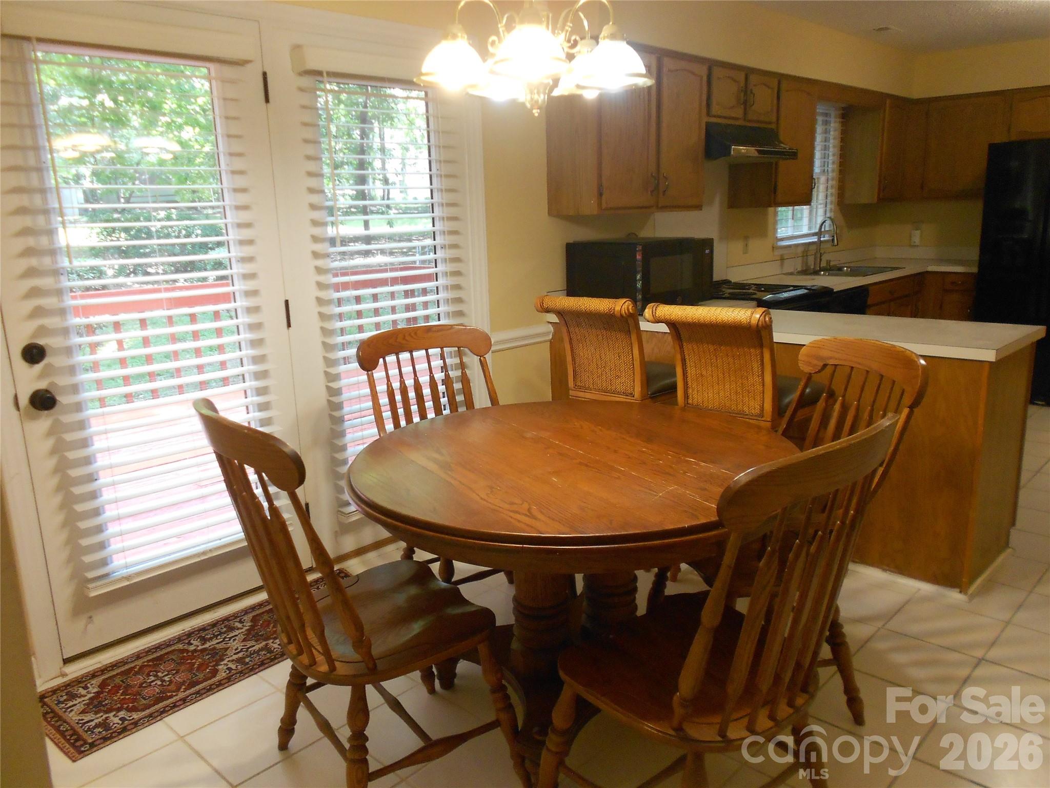 4002 Trehurst Court — Charlotte