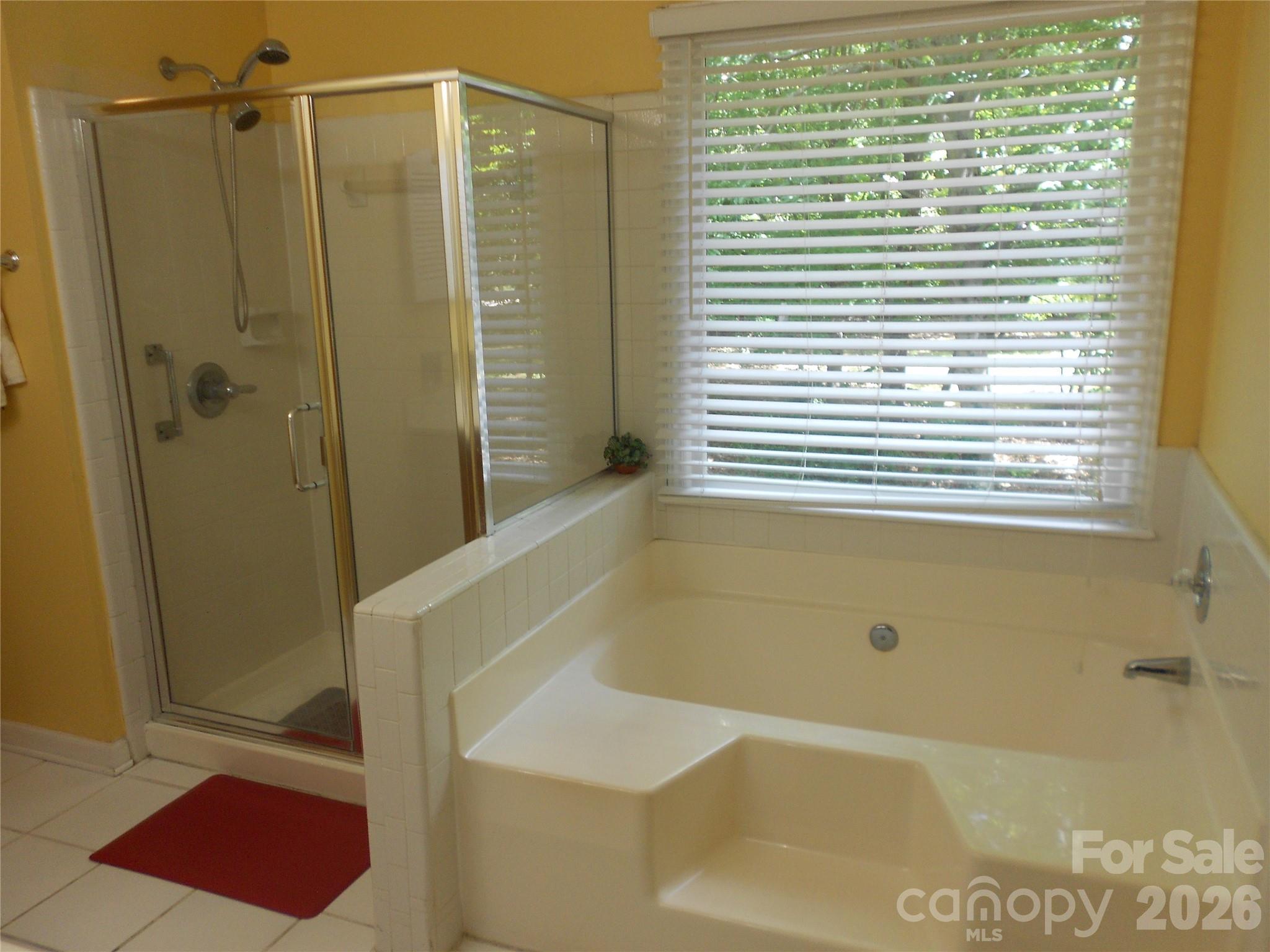 4002 Trehurst Court — Charlotte