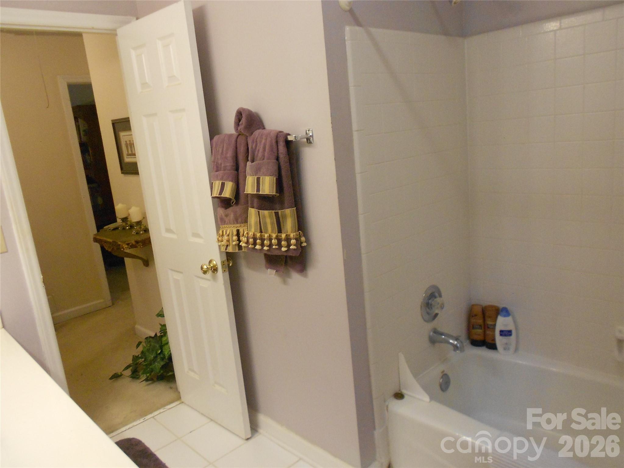 4002 Trehurst Court — Charlotte