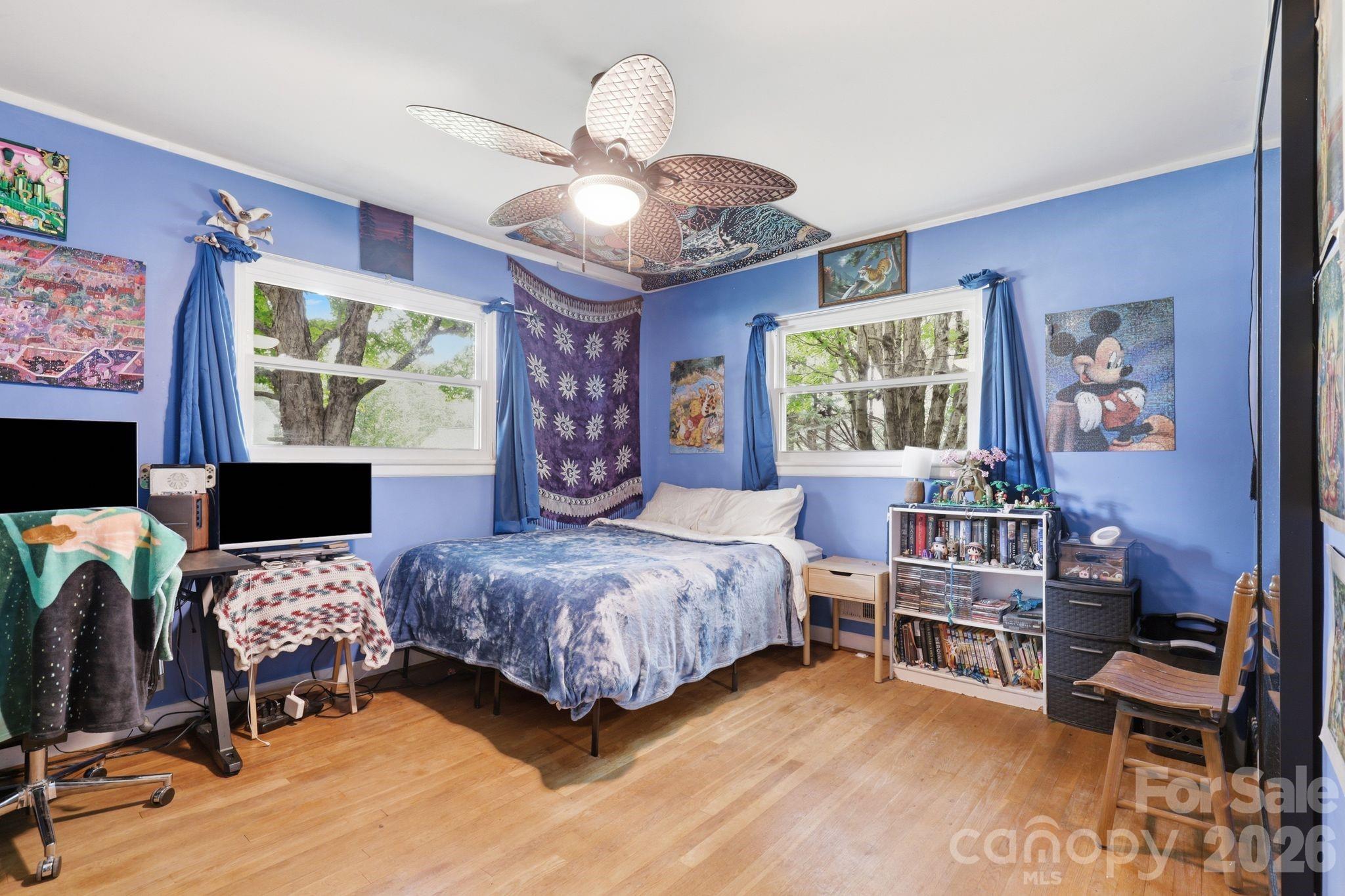 2613 26th Avenue NE — Hickory