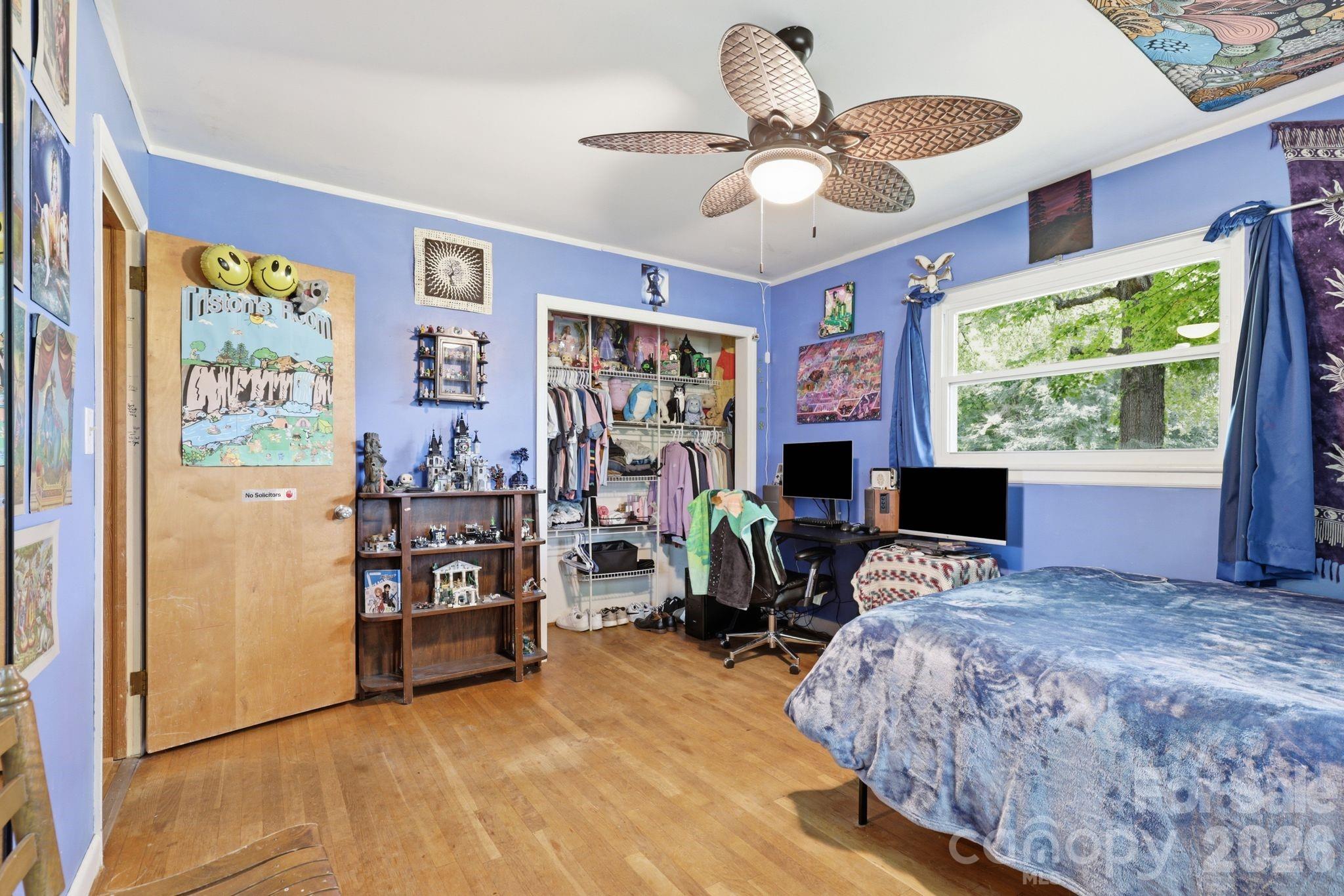 2613 26th Avenue NE — Hickory