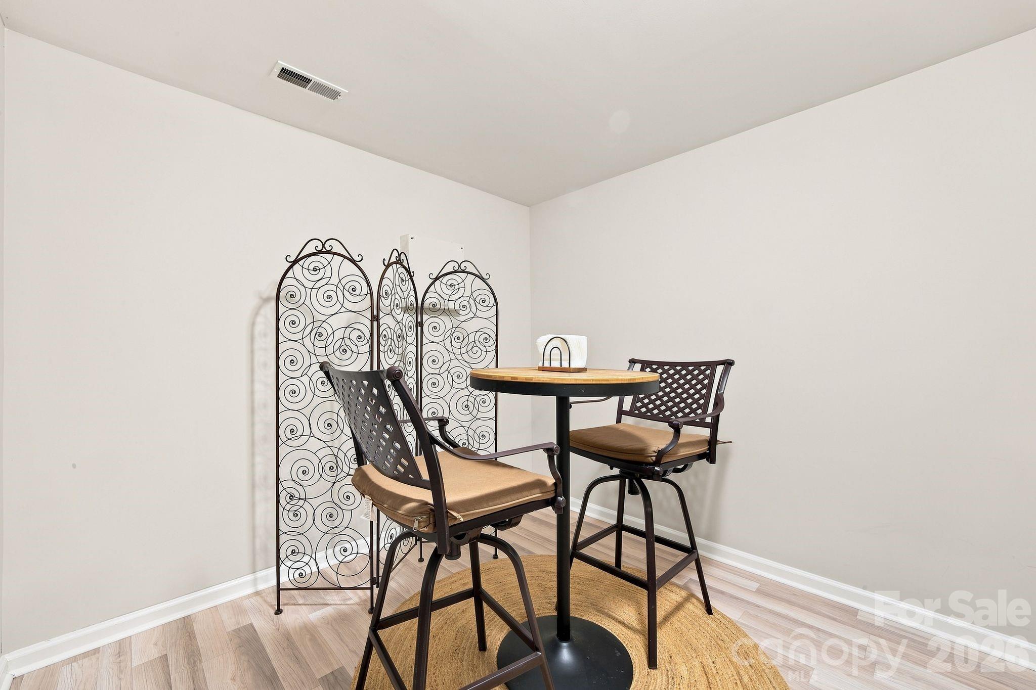 14515 Greenpoint Lane — Huntersville