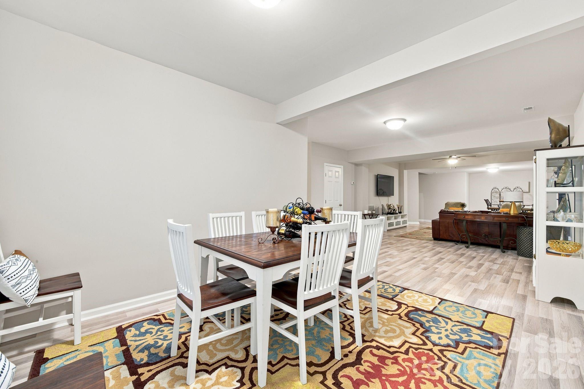 14515 Greenpoint Lane — Huntersville