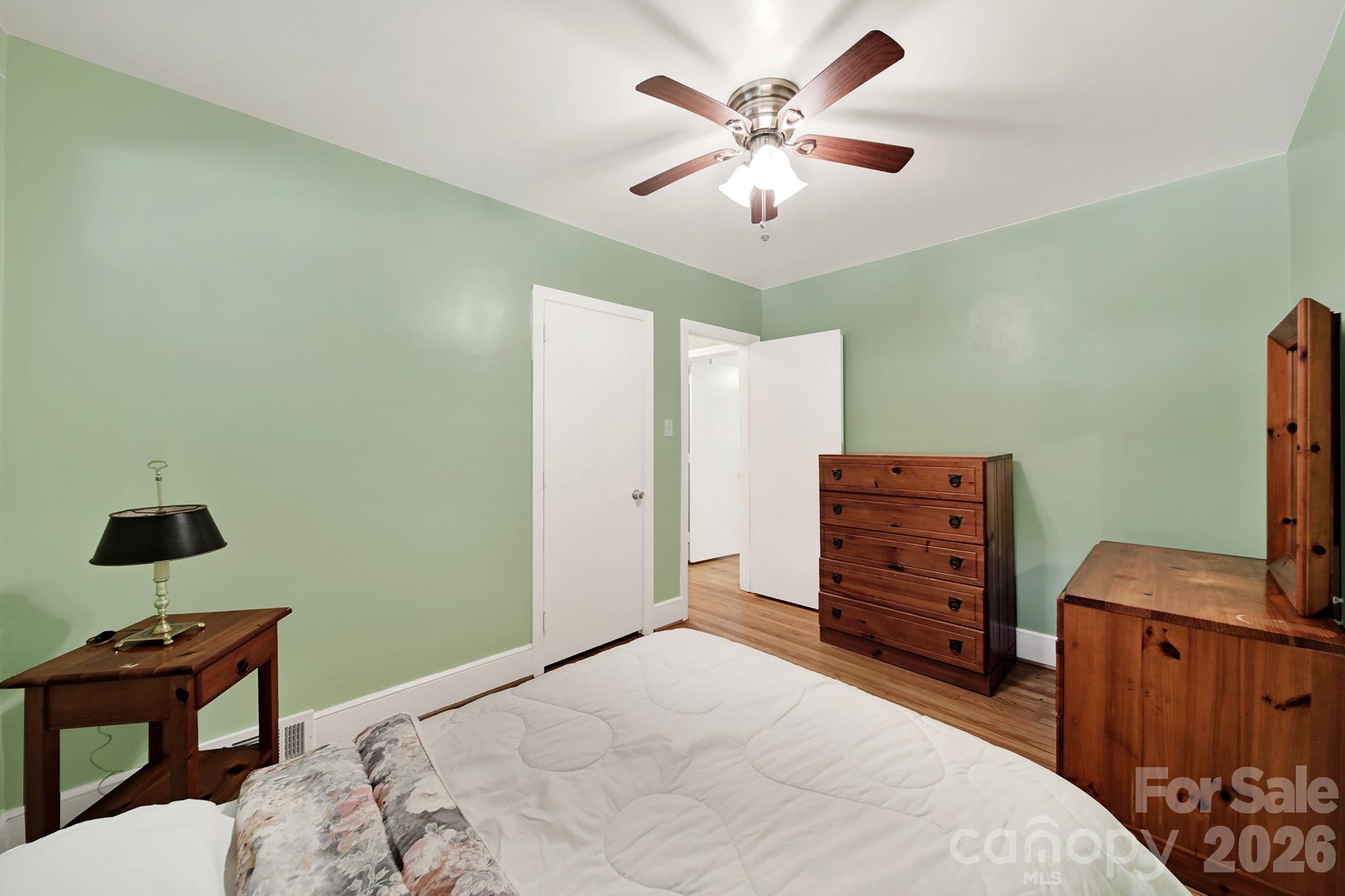 4511 Woodlark Lane — Charlotte