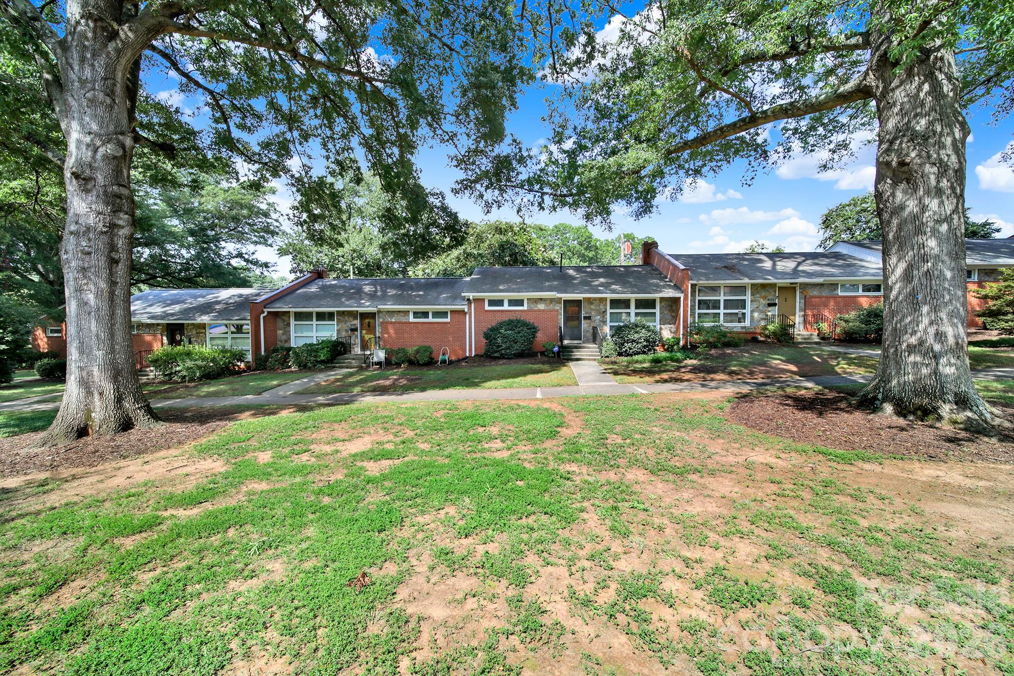 4511 Woodlark Lane — Charlotte