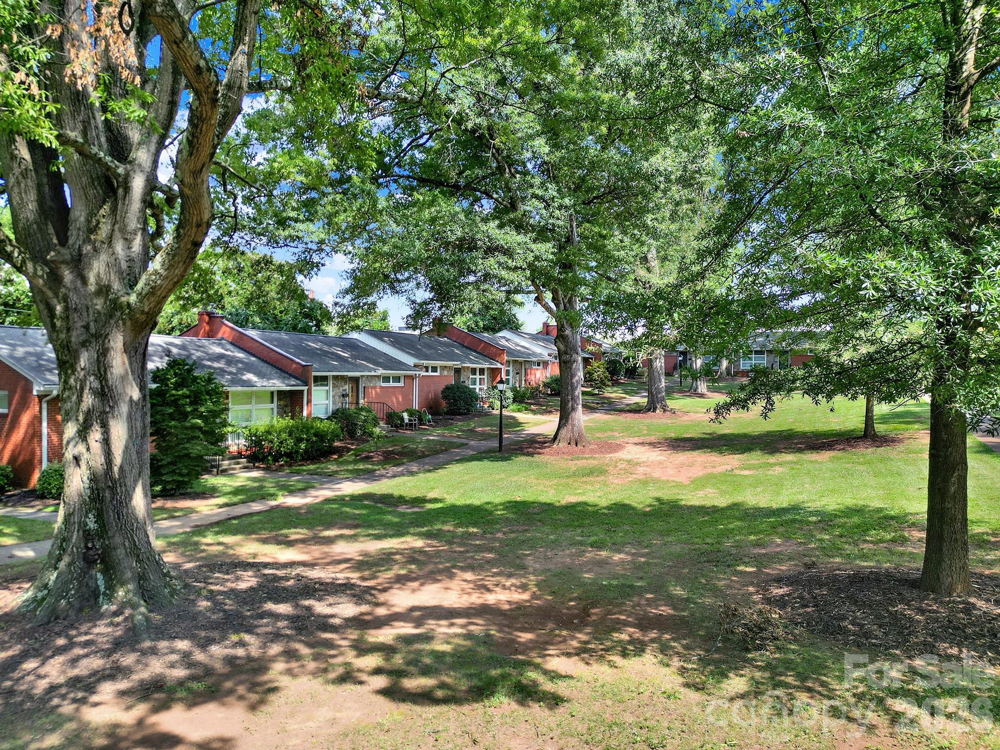 4511 Woodlark Lane — Charlotte