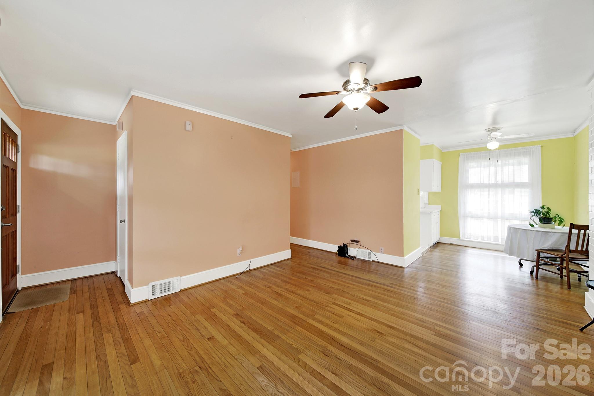4511 Woodlark Lane — Charlotte