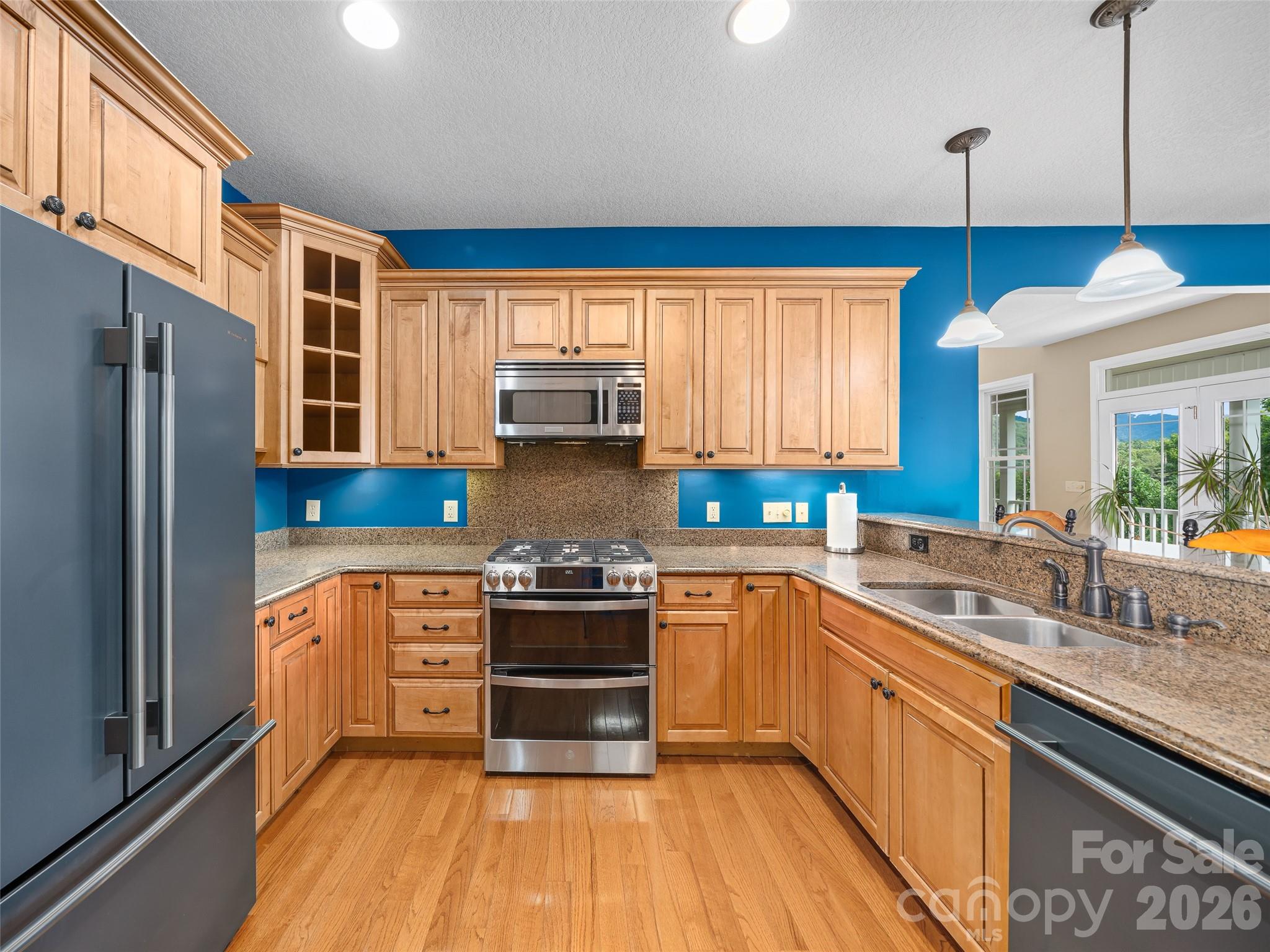 119 Horseshoe Trail — Barnardsville