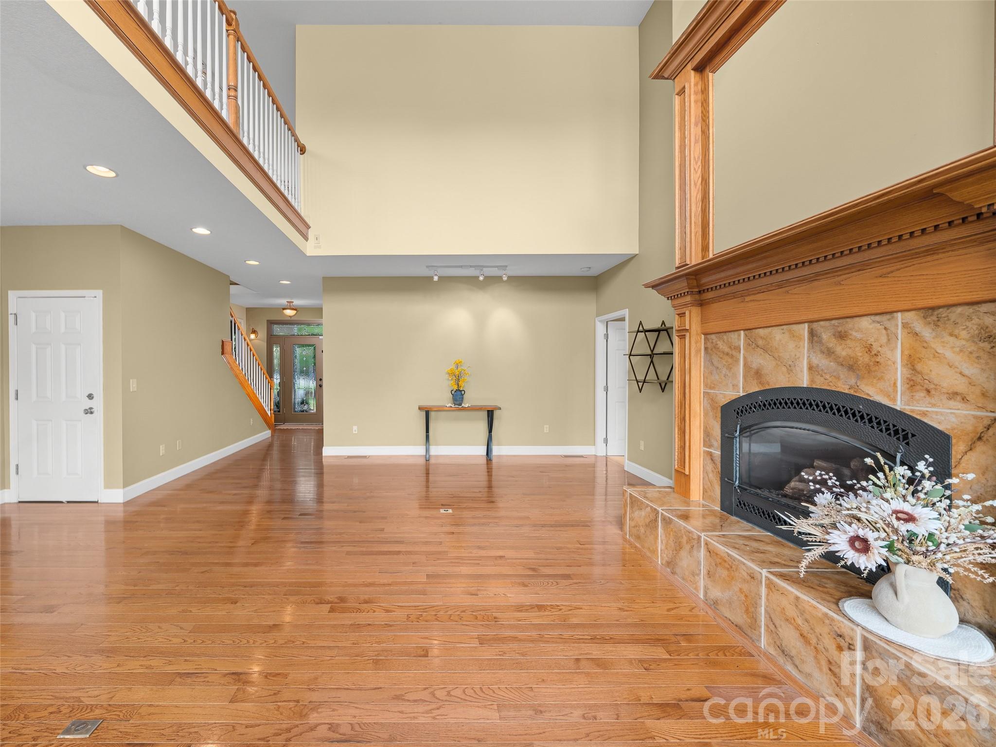 119 Horseshoe Trail — Barnardsville