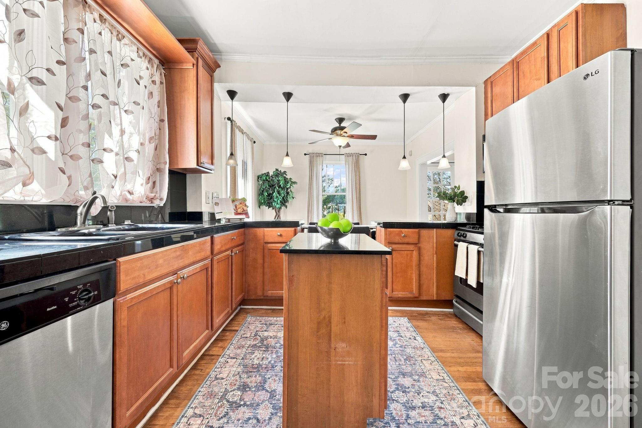 45 Woodvale Avenue — Asheville