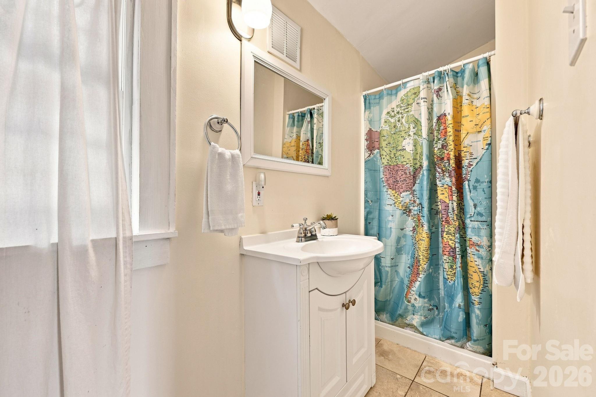 45 Woodvale Avenue — Asheville