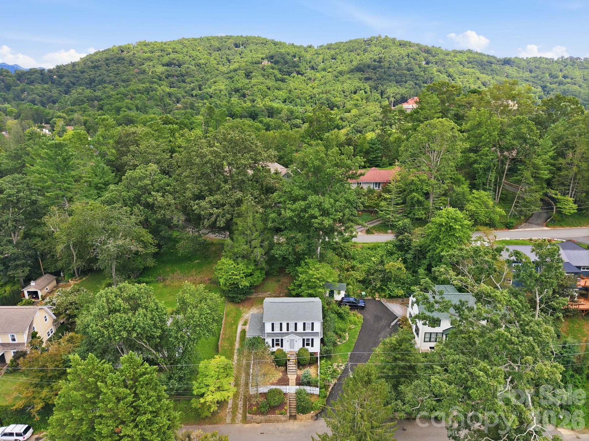 45 Woodvale Avenue — Asheville