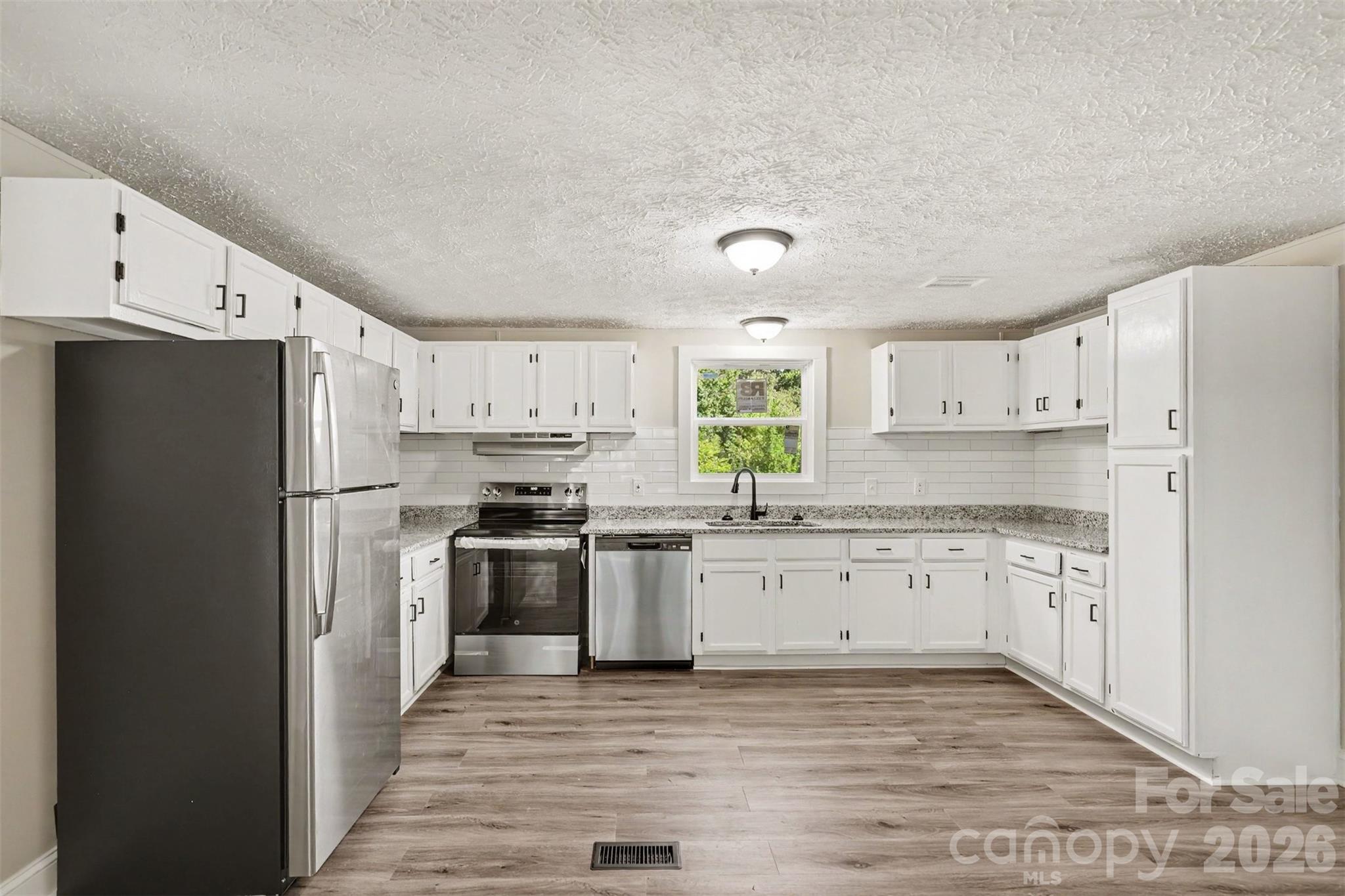 5174 Grand Canyon Road NW — Concord