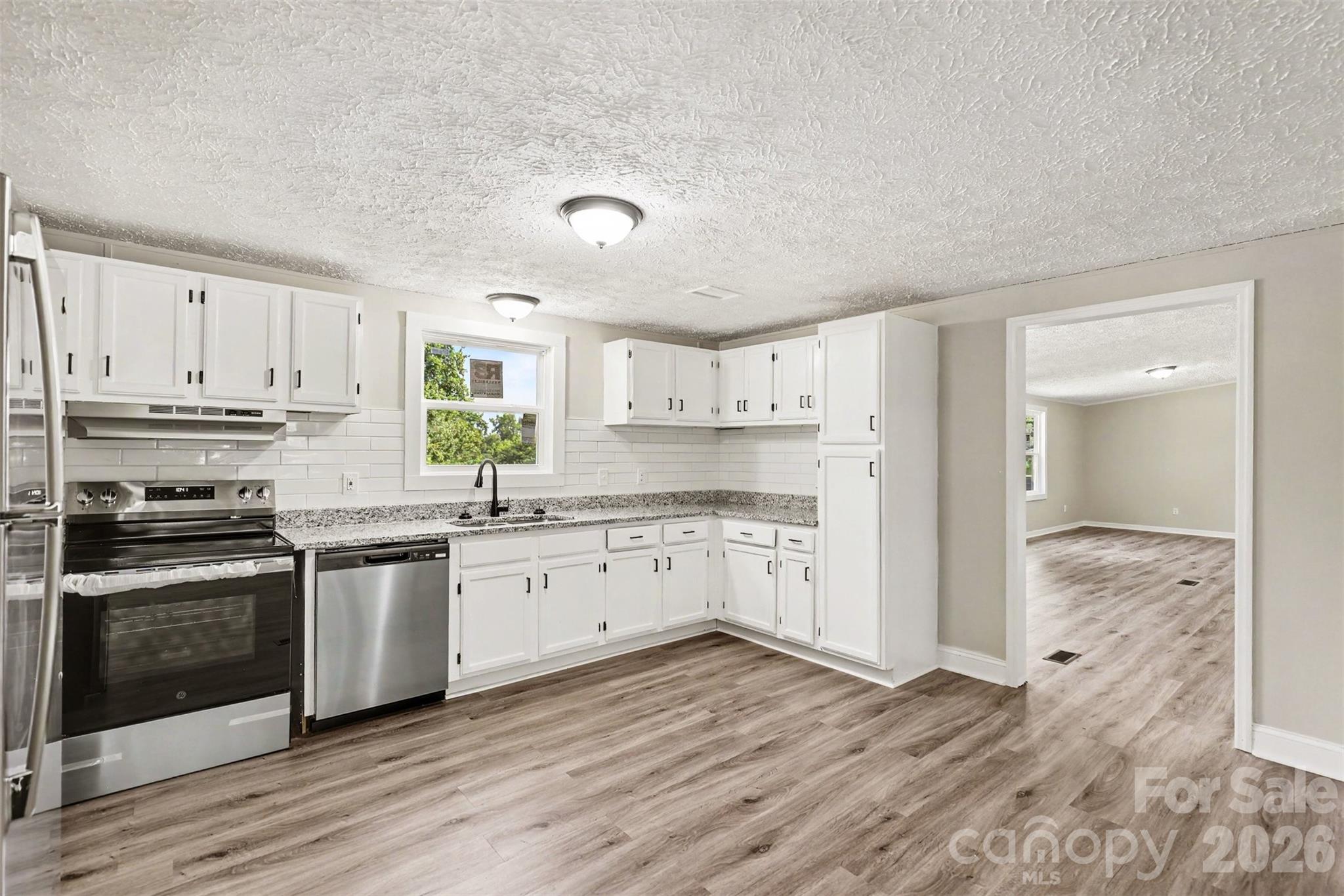 5174 Grand Canyon Road NW — Concord