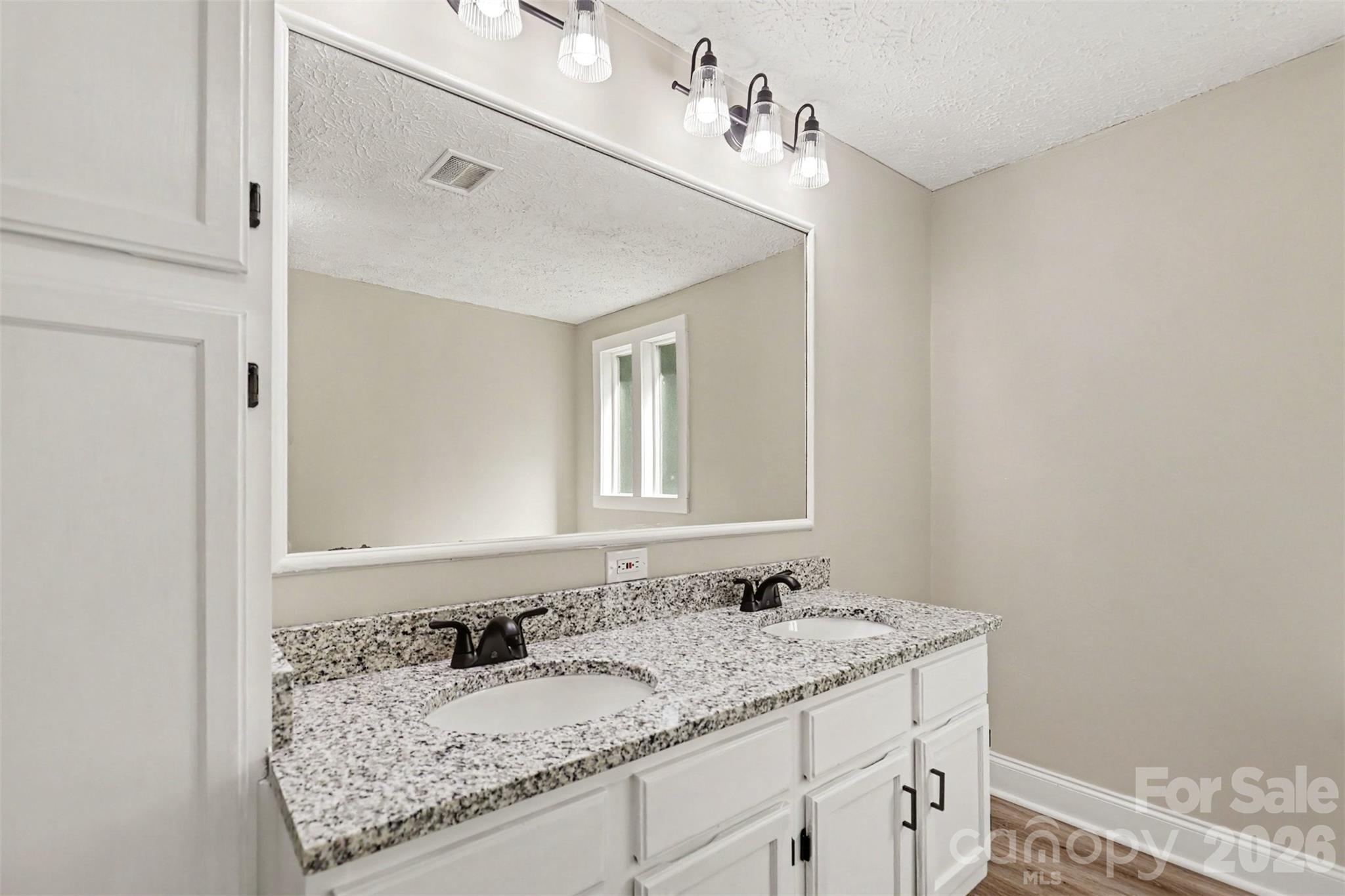 5174 Grand Canyon Road NW — Concord