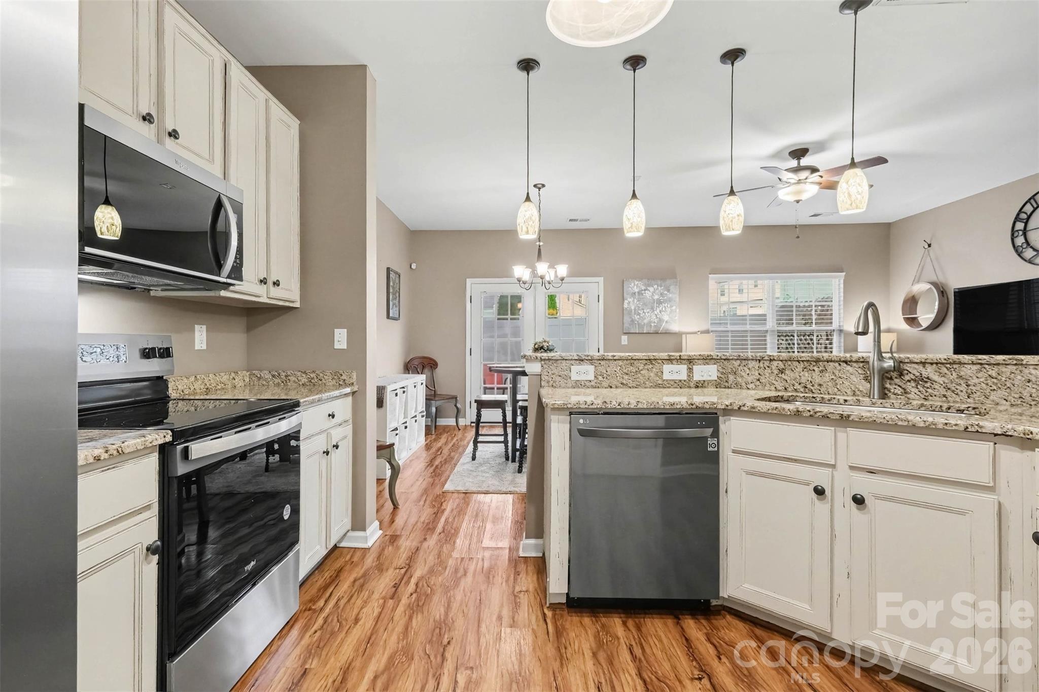 12058 Stratfield Place Circle — Pineville