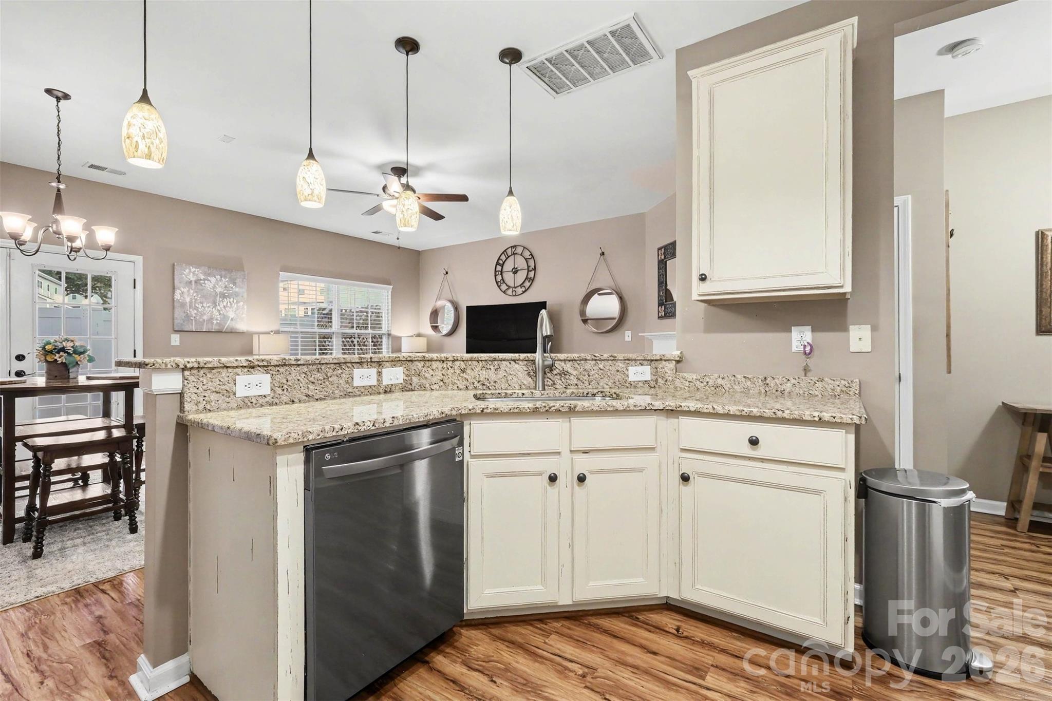 12058 Stratfield Place Circle — Pineville