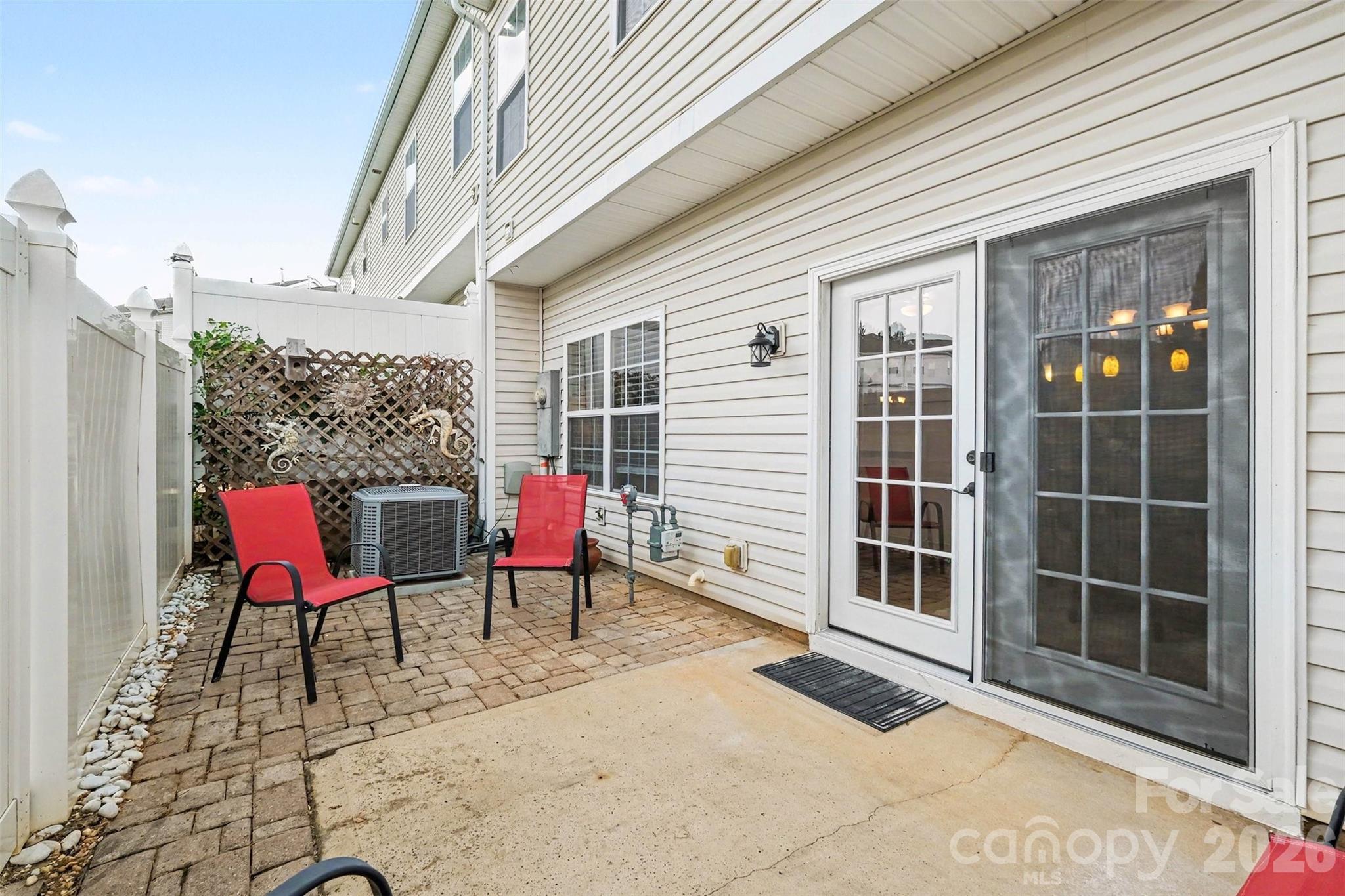 12058 Stratfield Place Circle — Pineville