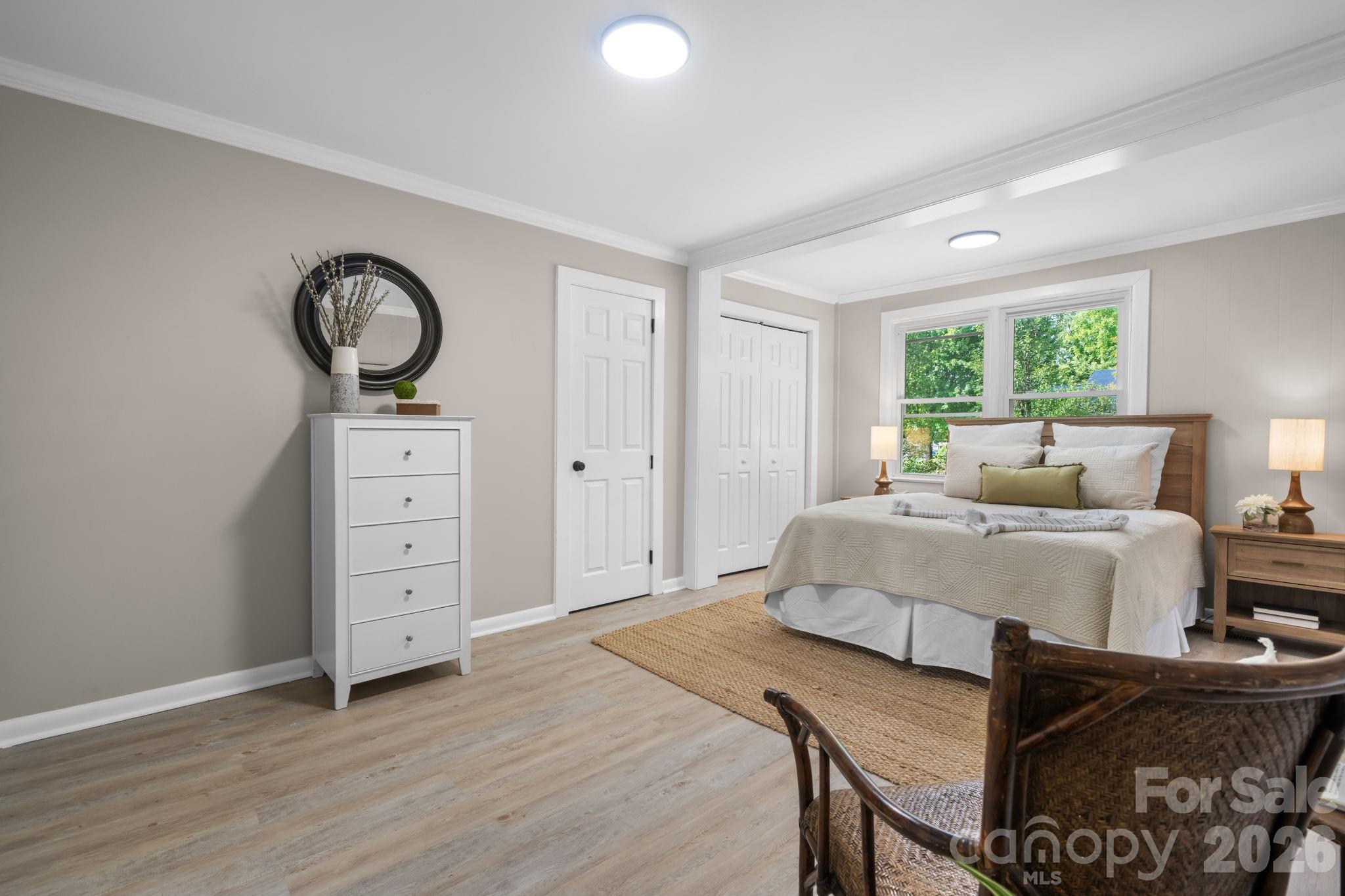 1320 14th Street Drive NE — Hickory