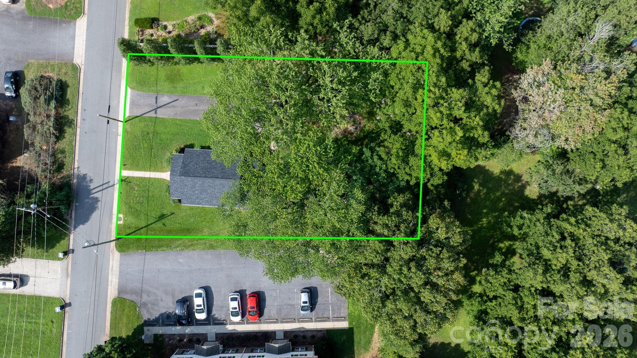 1320 14th Street Drive NE — Hickory