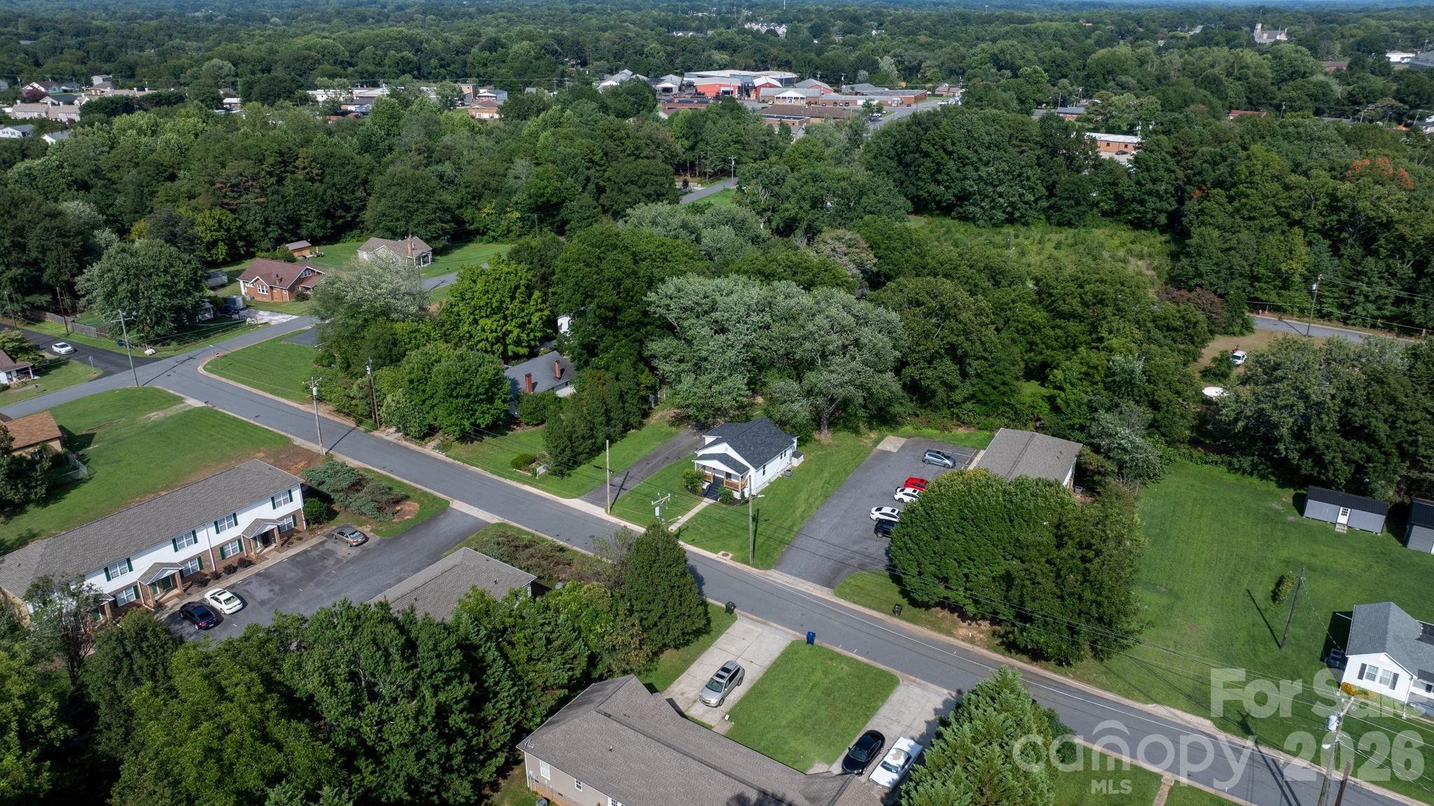 1320 14th Street Drive NE — Hickory