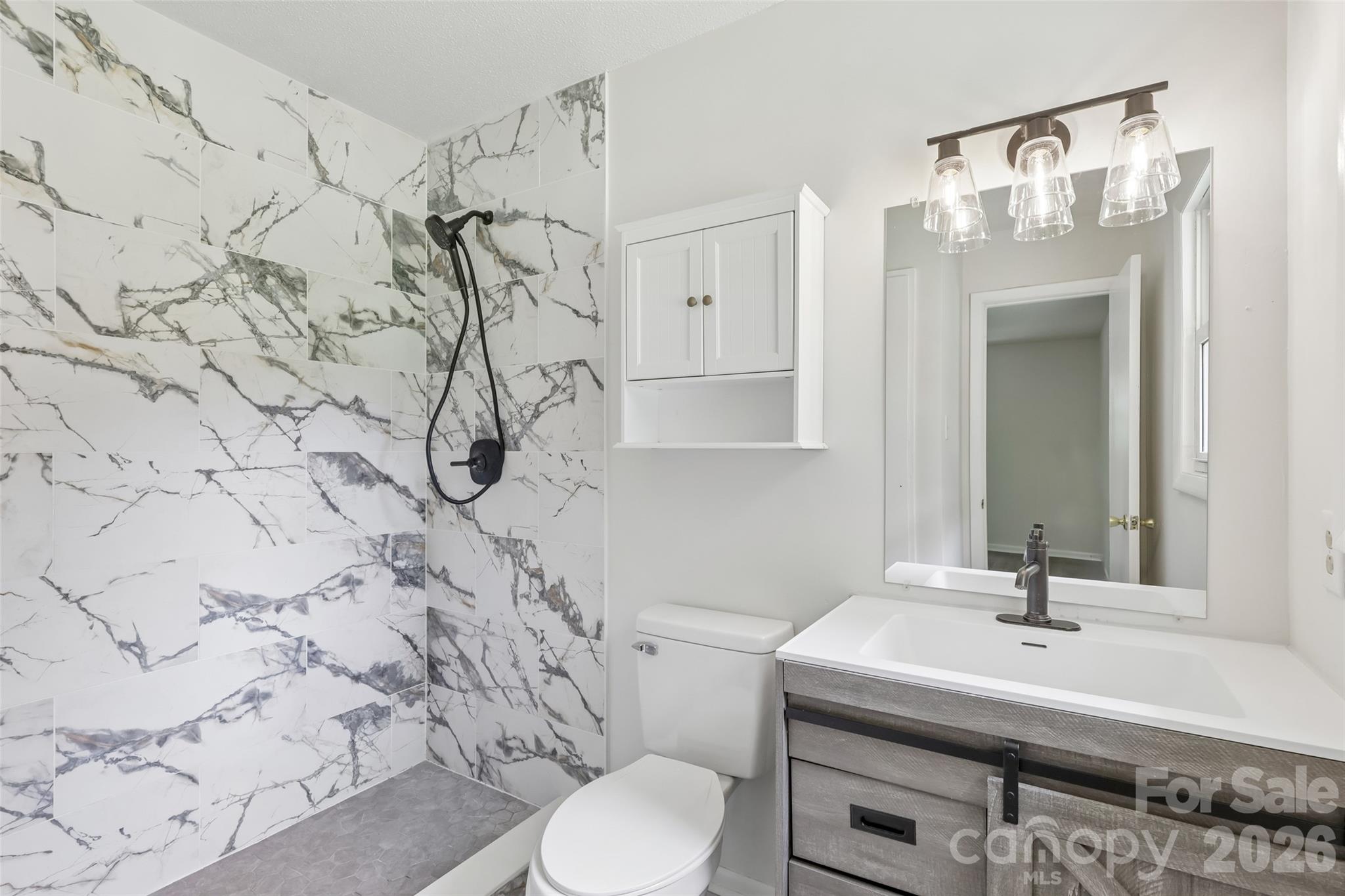 33269 Courtland Drive — Albemarle
