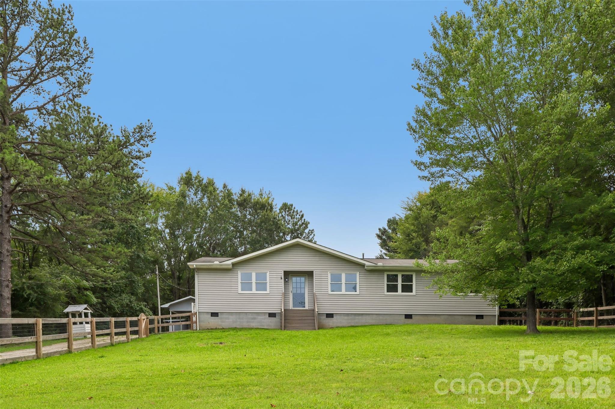33269 Courtland Drive — Albemarle