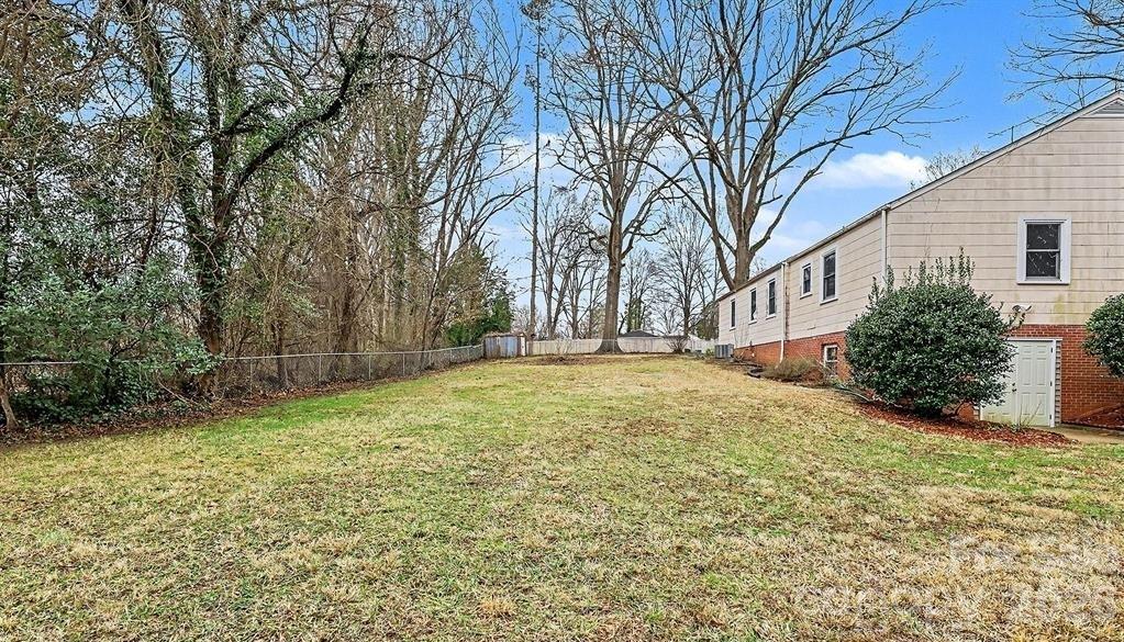 225 Valley View Place — Salisbury