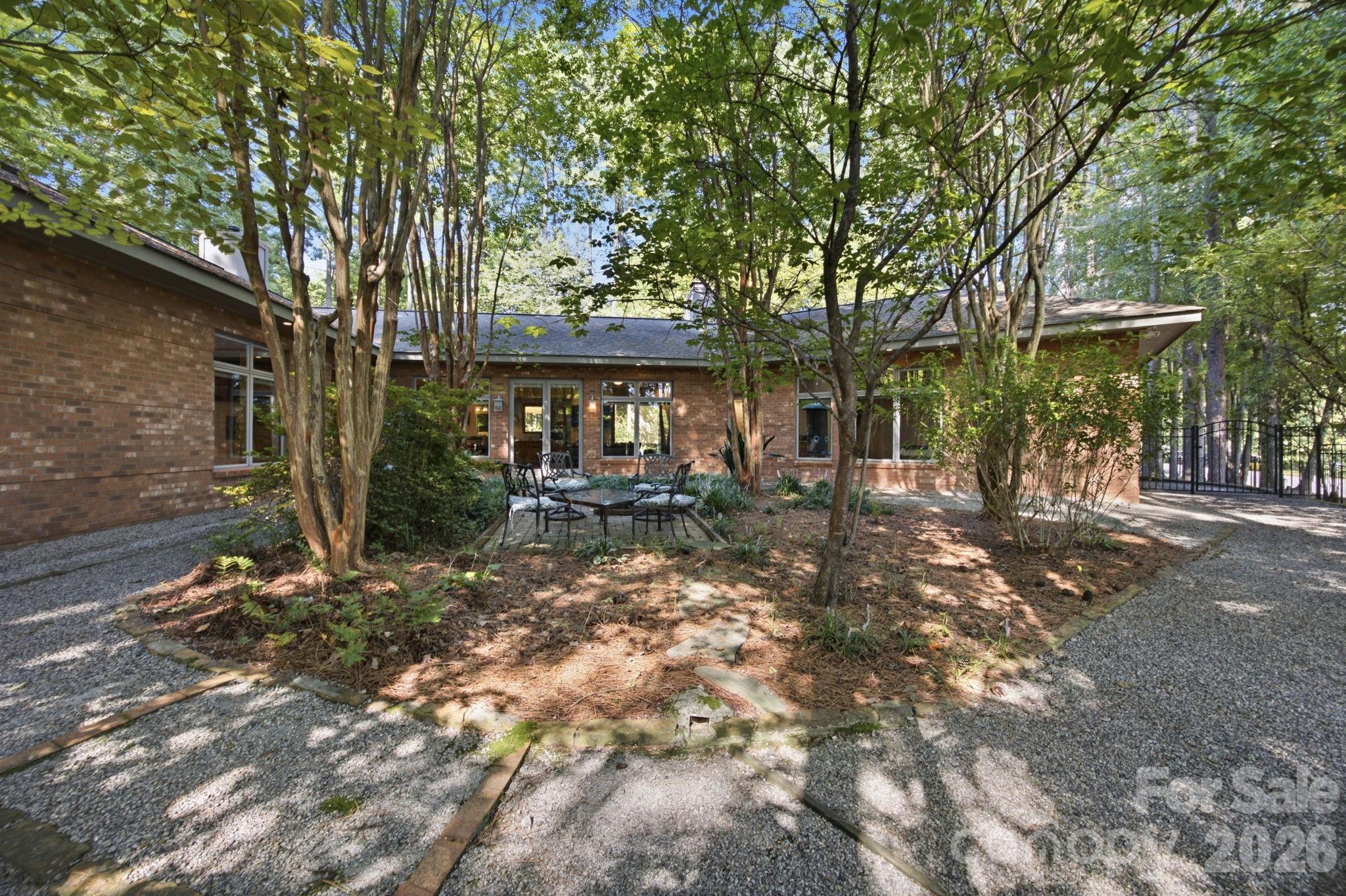 316 Riverwood Road — Mooresville