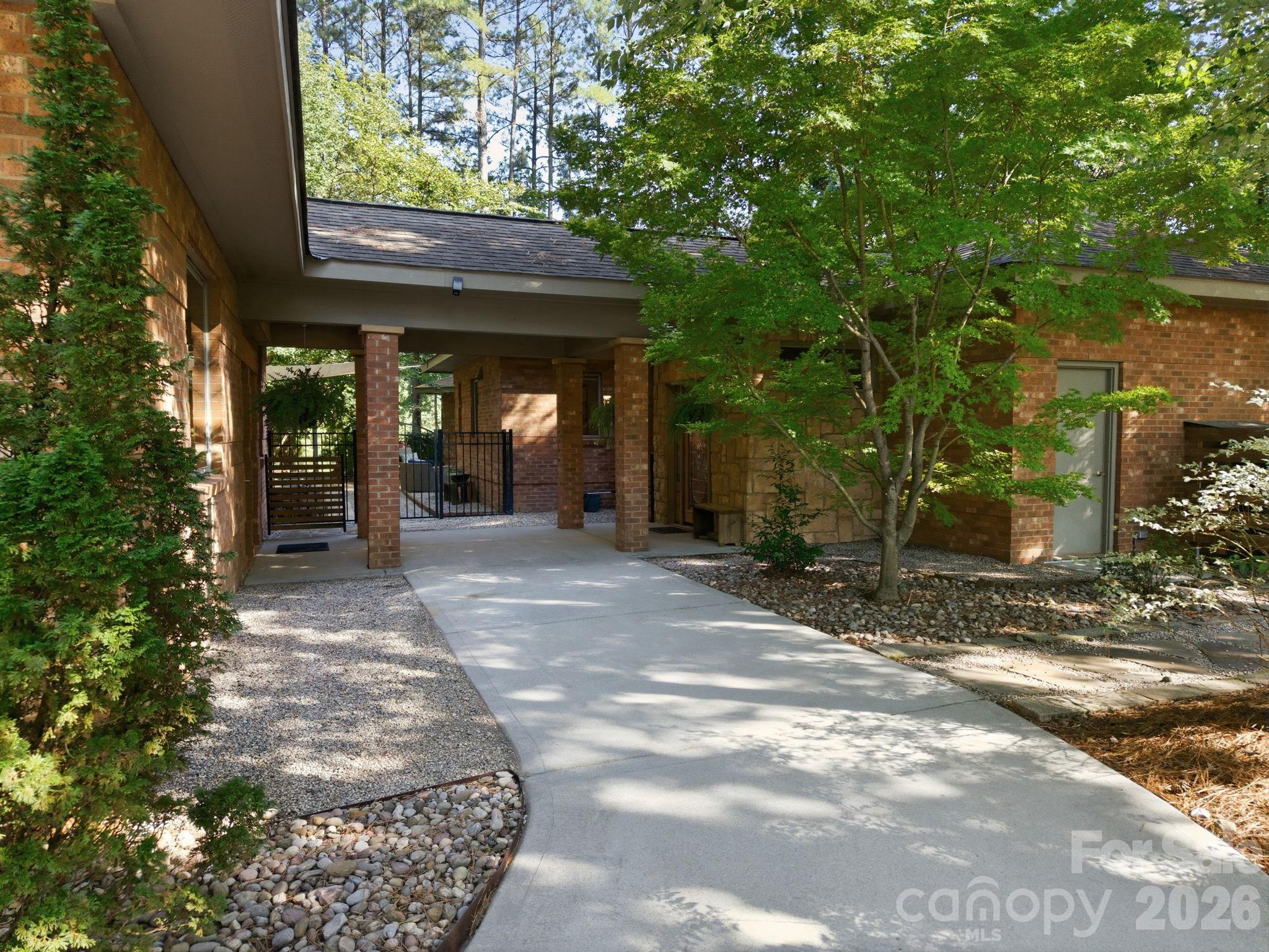 316 Riverwood Road — Mooresville